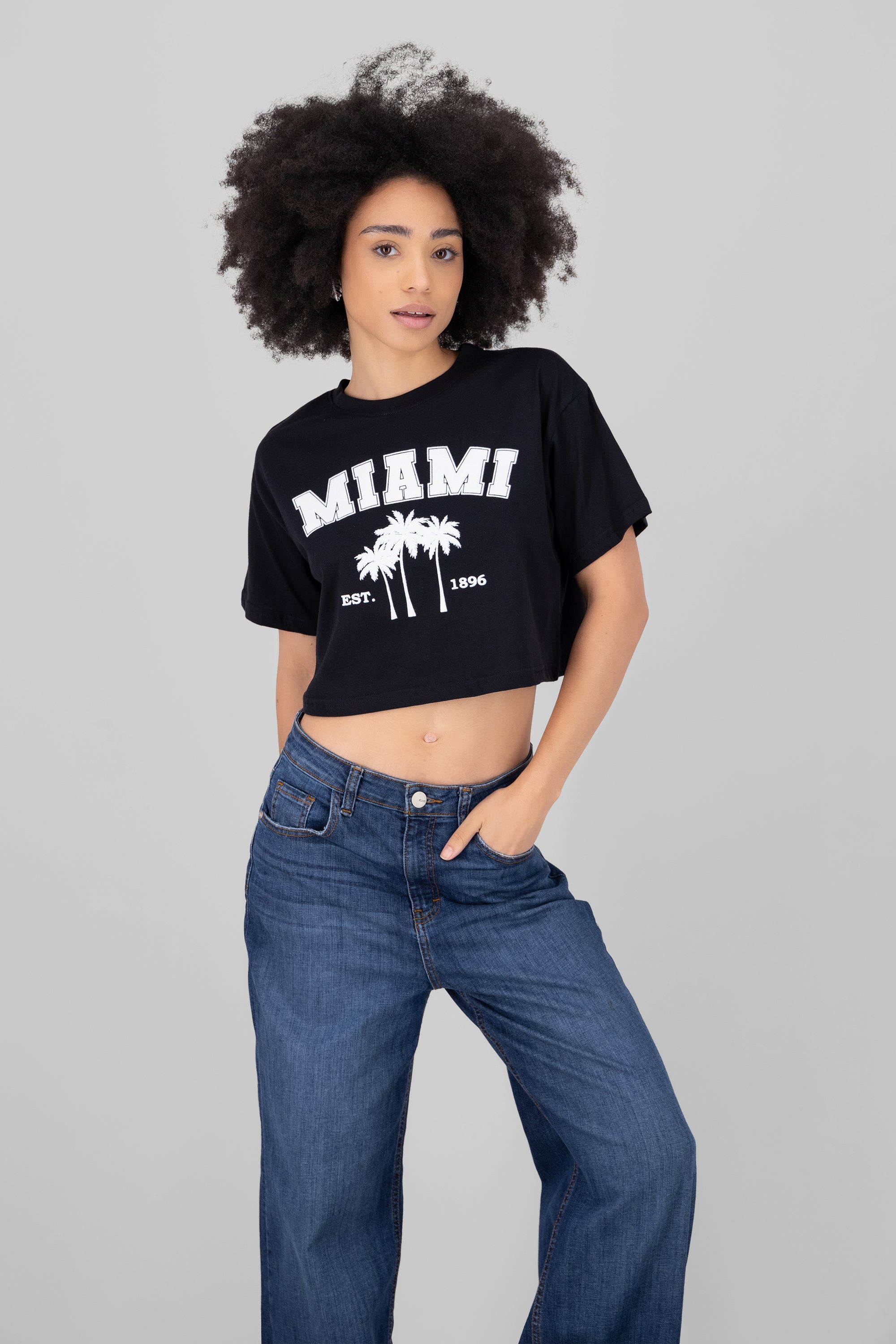 Playera Crop Miami NEGRO