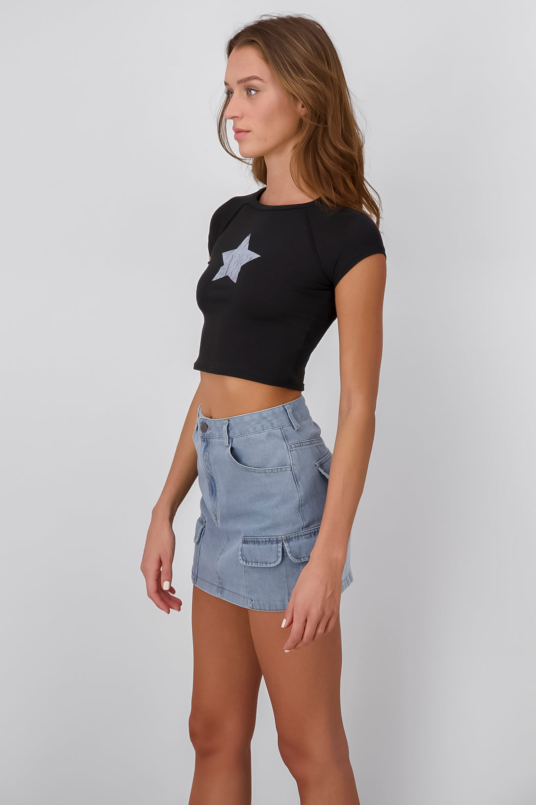 Playera crop estrella detalle cortes NEGRO