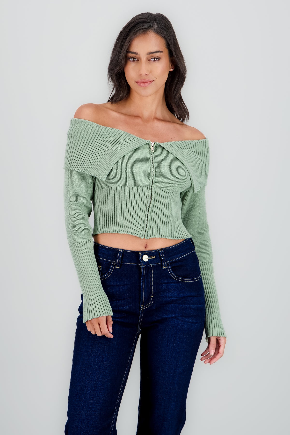 LIGHT GREEN