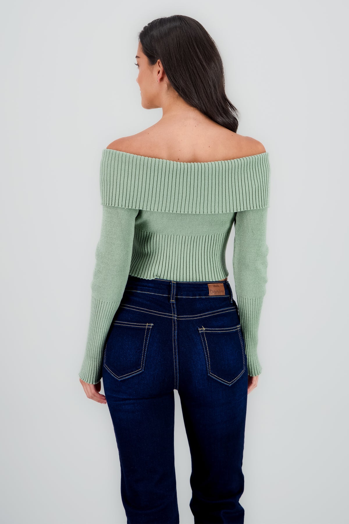 LIGHT GREEN