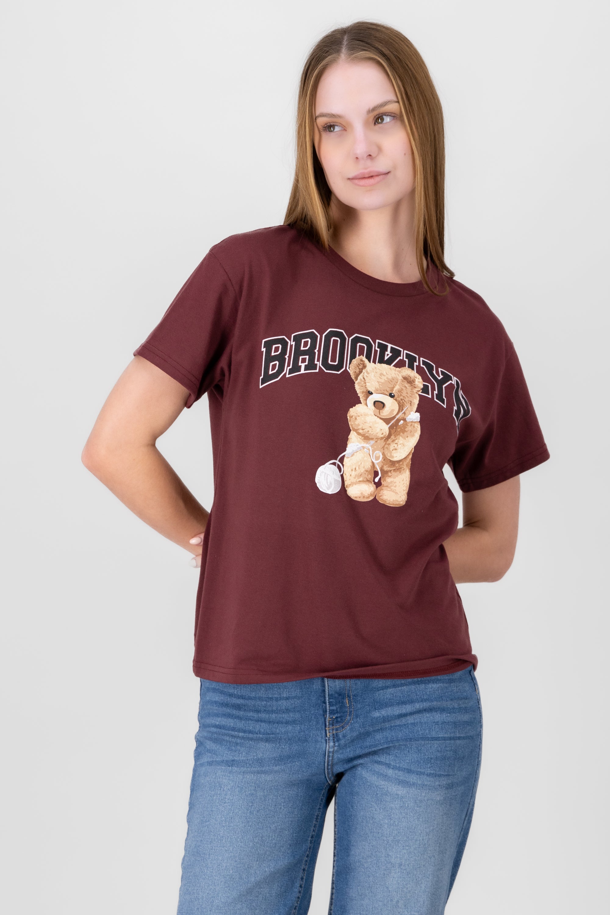 Playera Manga Corta Osito Brooklyn CIRUELA