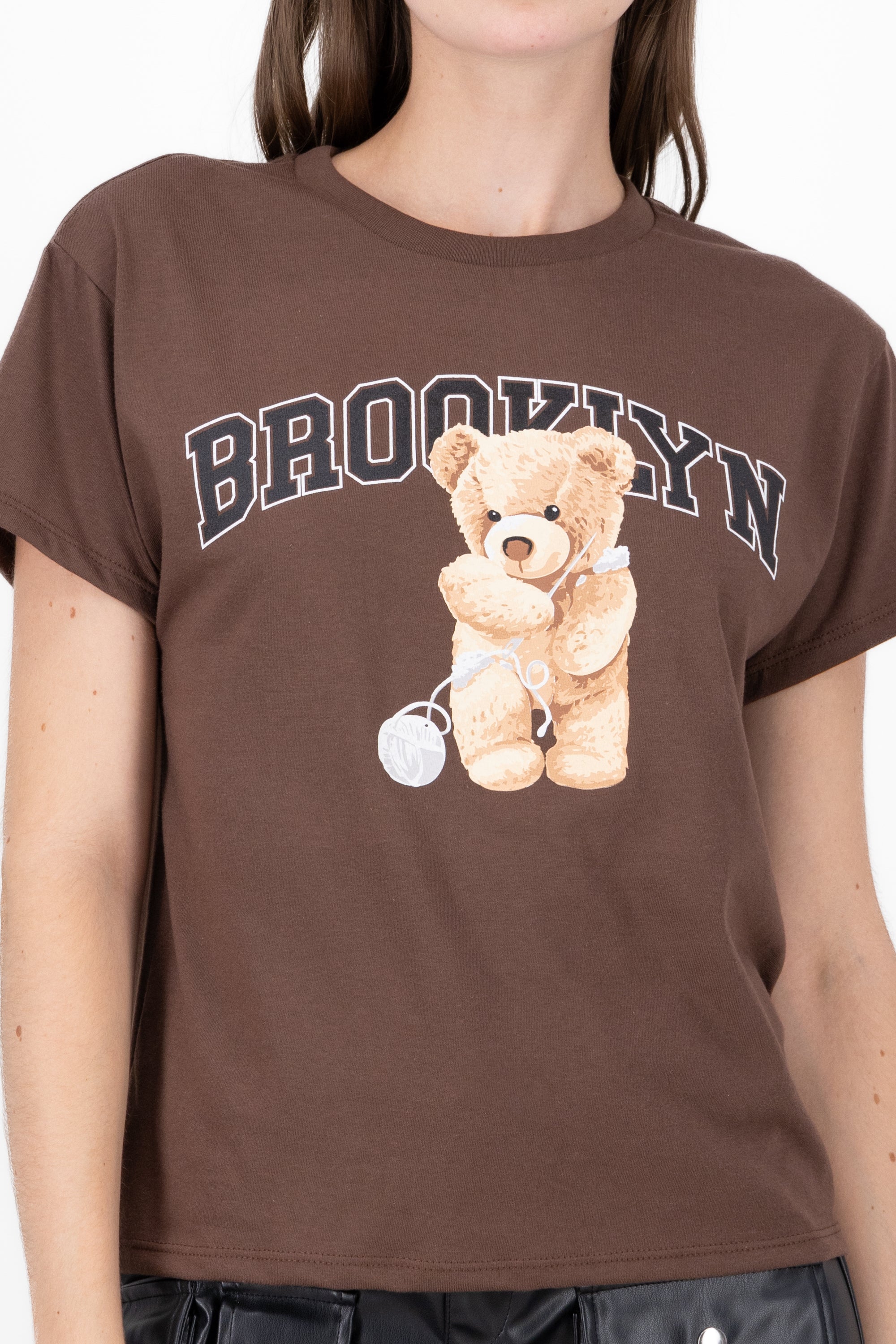 Playera Manga Corta Osito Brooklyn CAFE