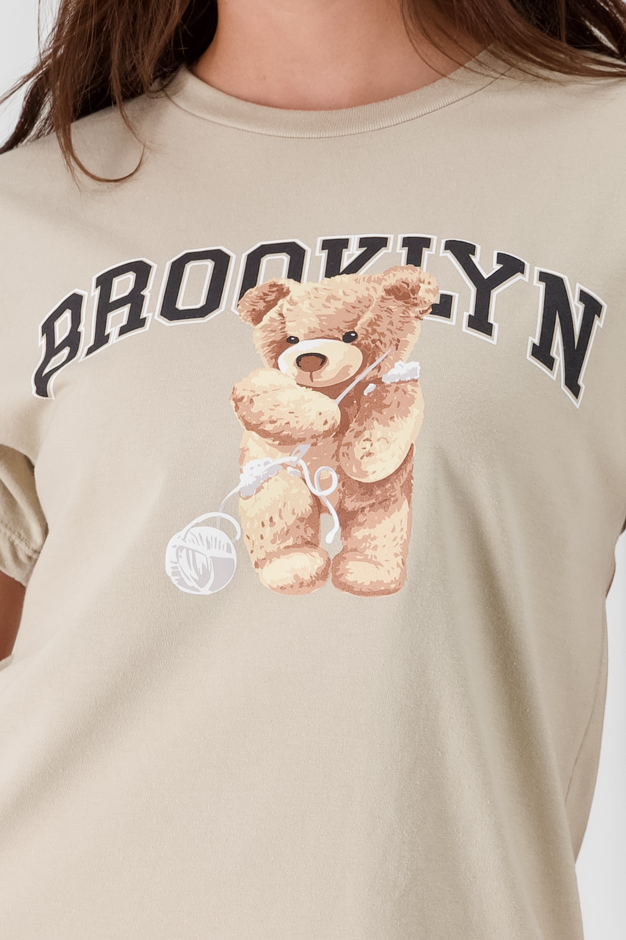 Playera Manga Corta Osito Brooklyn GREIGE