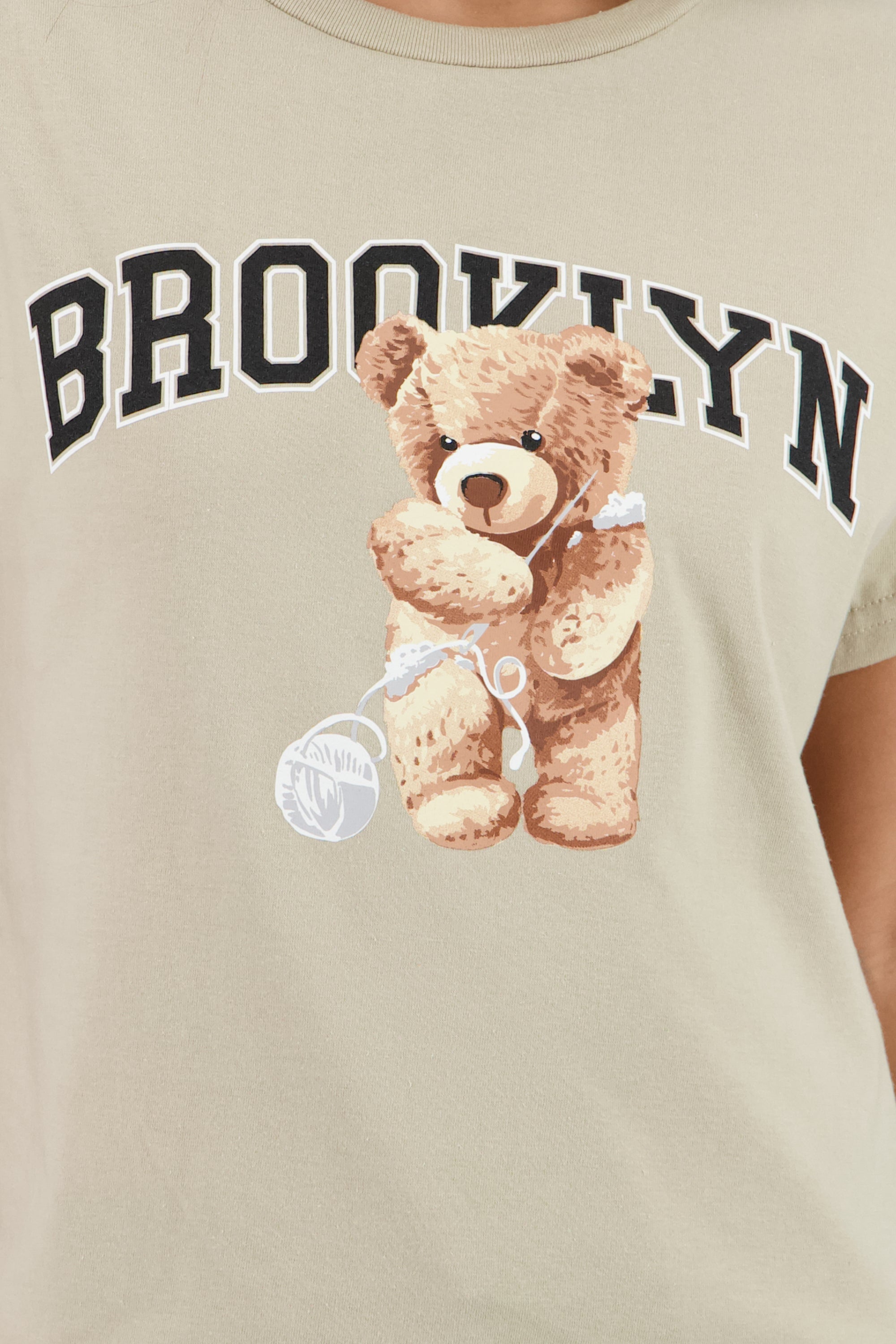 Playera Manga Corta Osito Brooklyn GREIGE