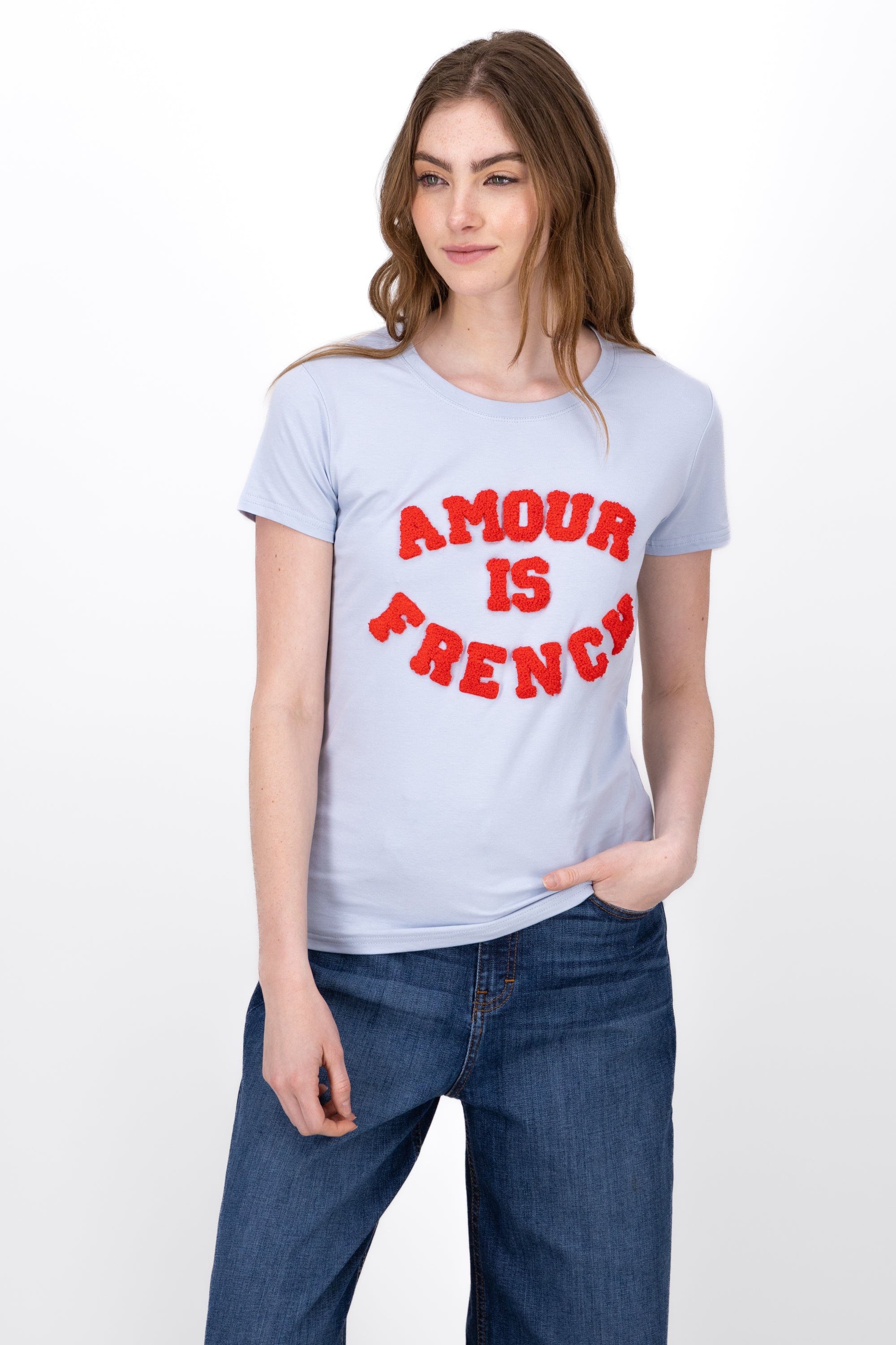 Playera Estampado Amour Is French AZUL