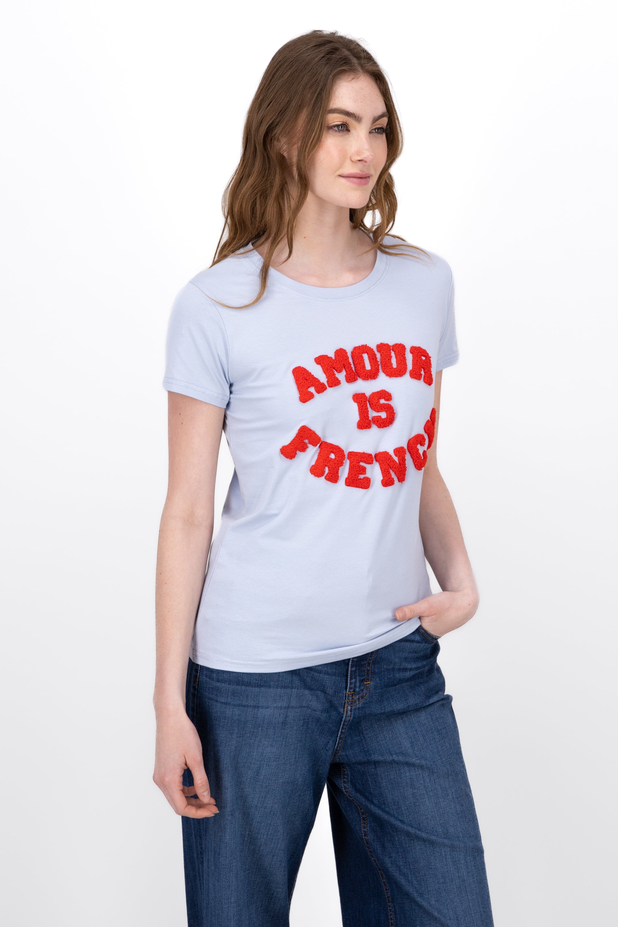 Playera Estampado Amour Is French AZUL