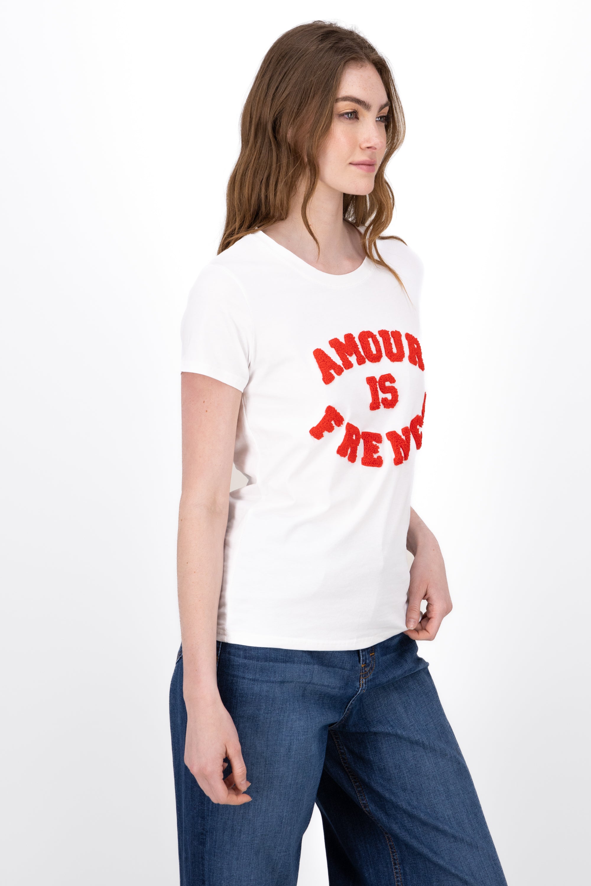 Playera Estampado Amour Is French BLANCO