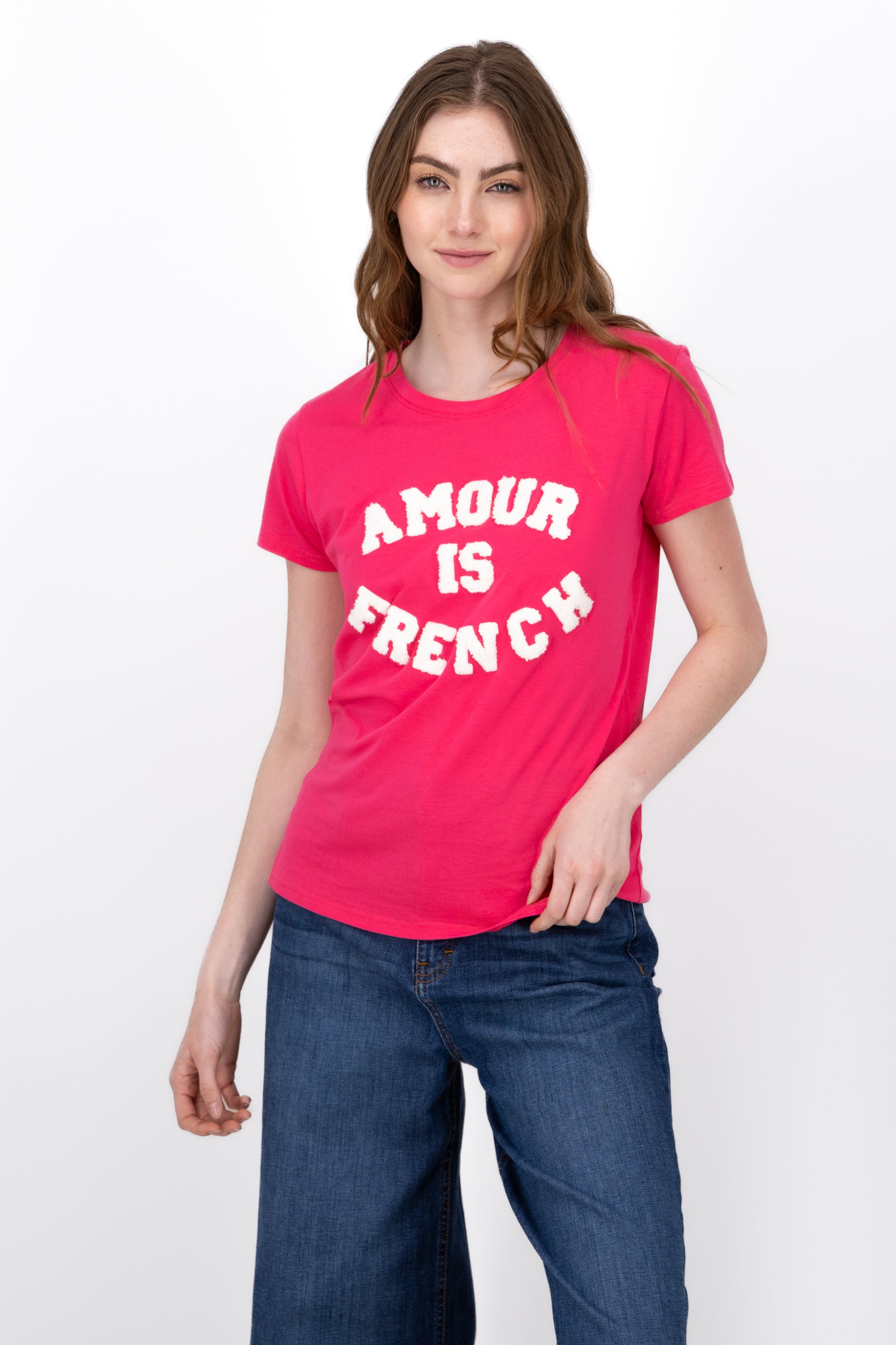 Playera Estampado Amour Is French ROSA