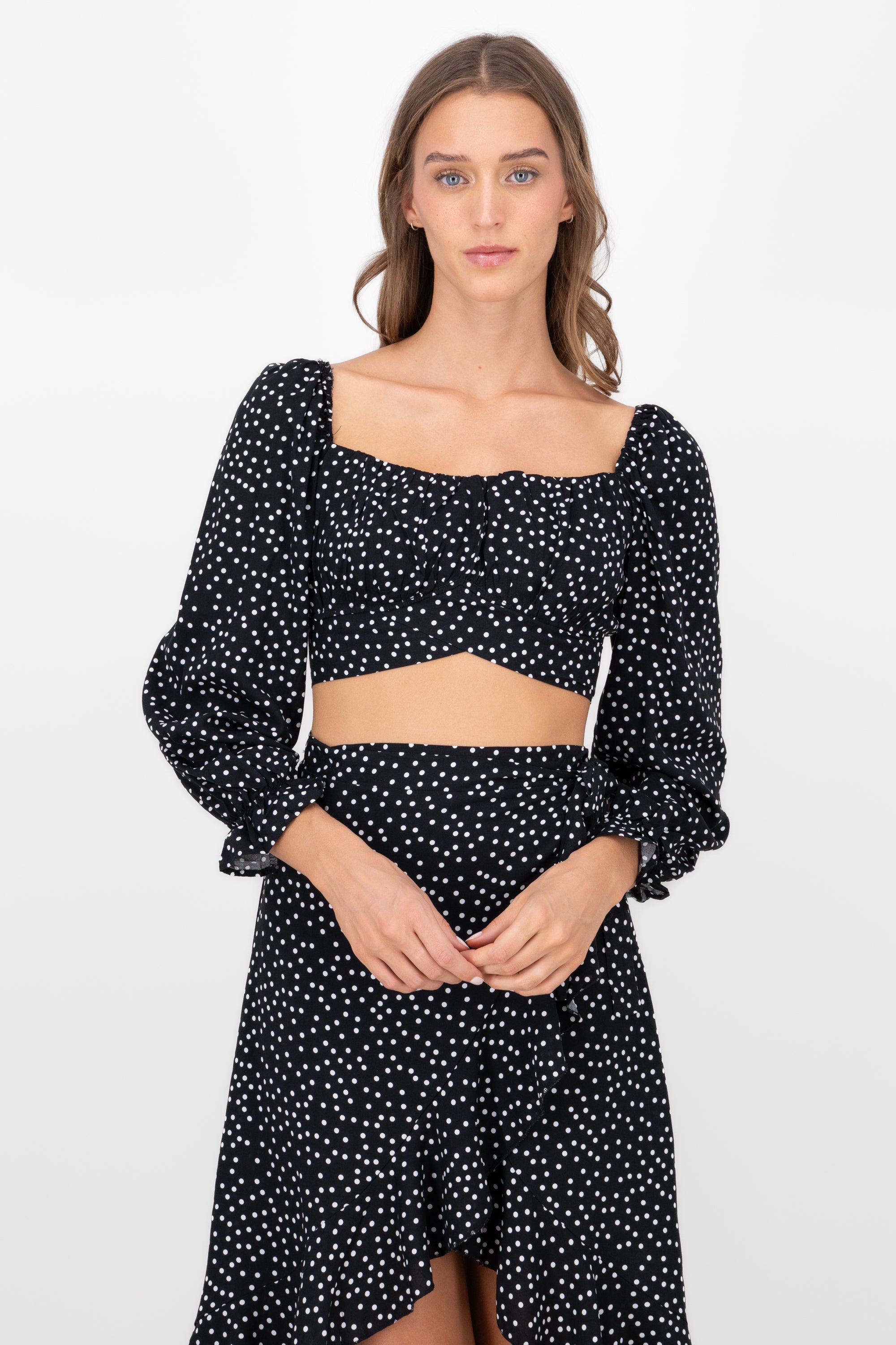 Blusa Estamapdo Polka Dots Con Manga Larga NEGRO COMBO