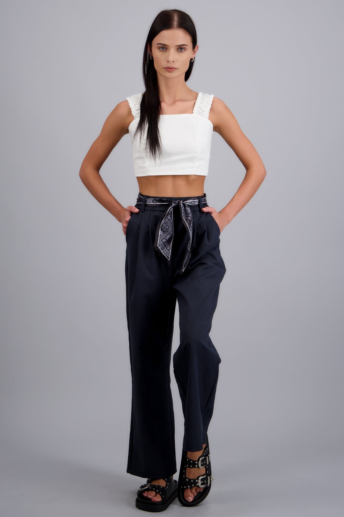 Sandalia Hebillas Studs Megas NEGRO