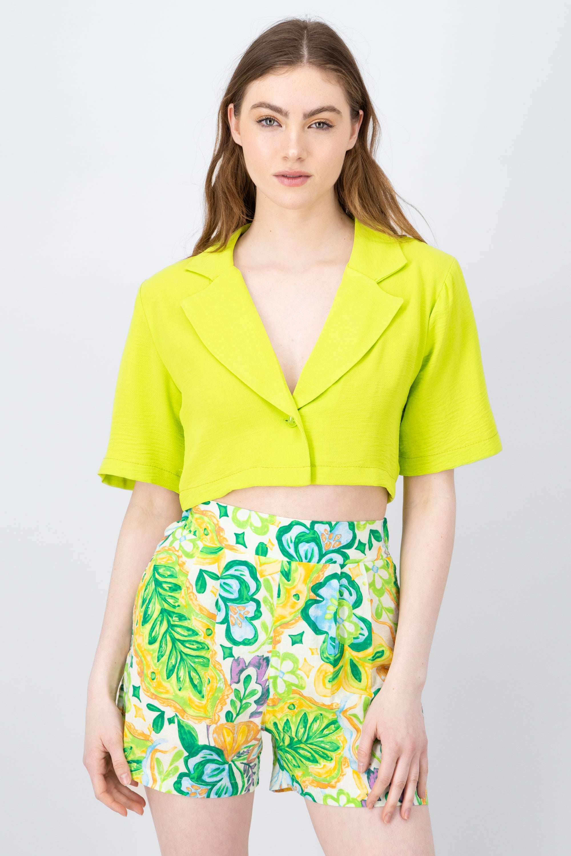 Camisa Crop Detalle Solapa VERDE MANZANA