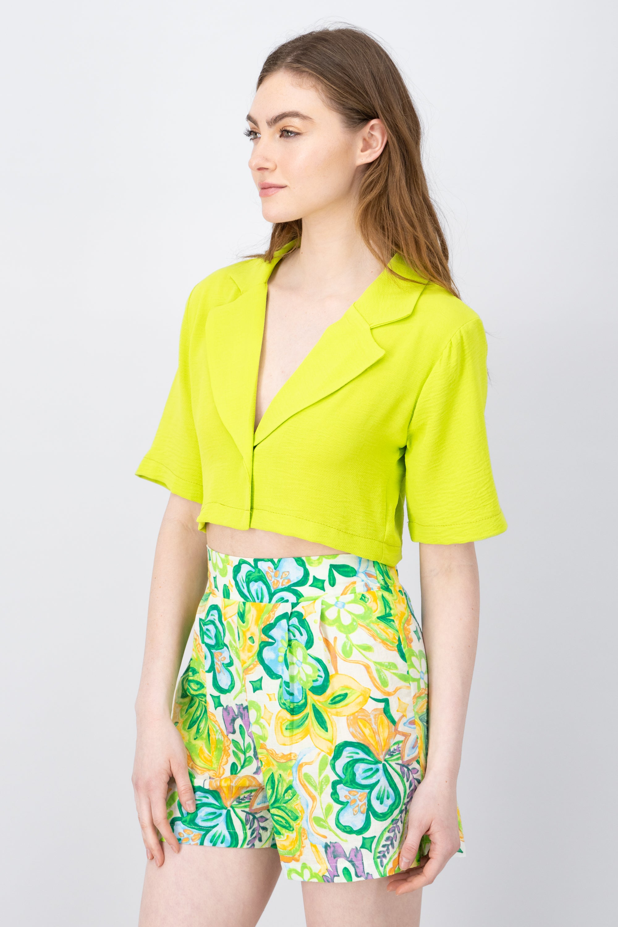 Camisa Crop Detalle Solapa VERDE MANZANA