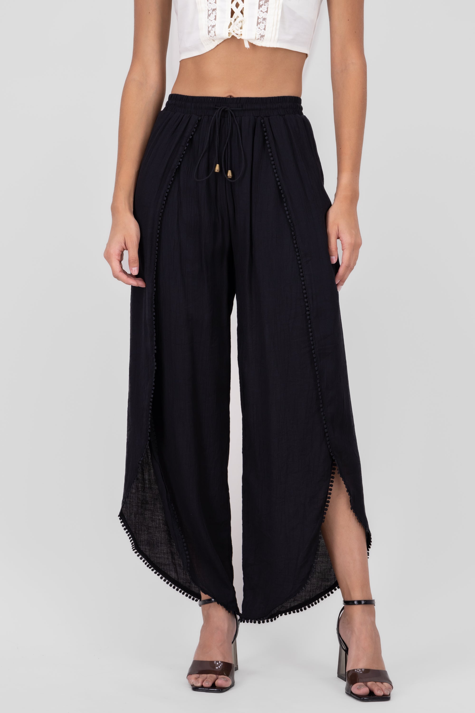 Pantalon Amplio Con Aberturas NEGRO