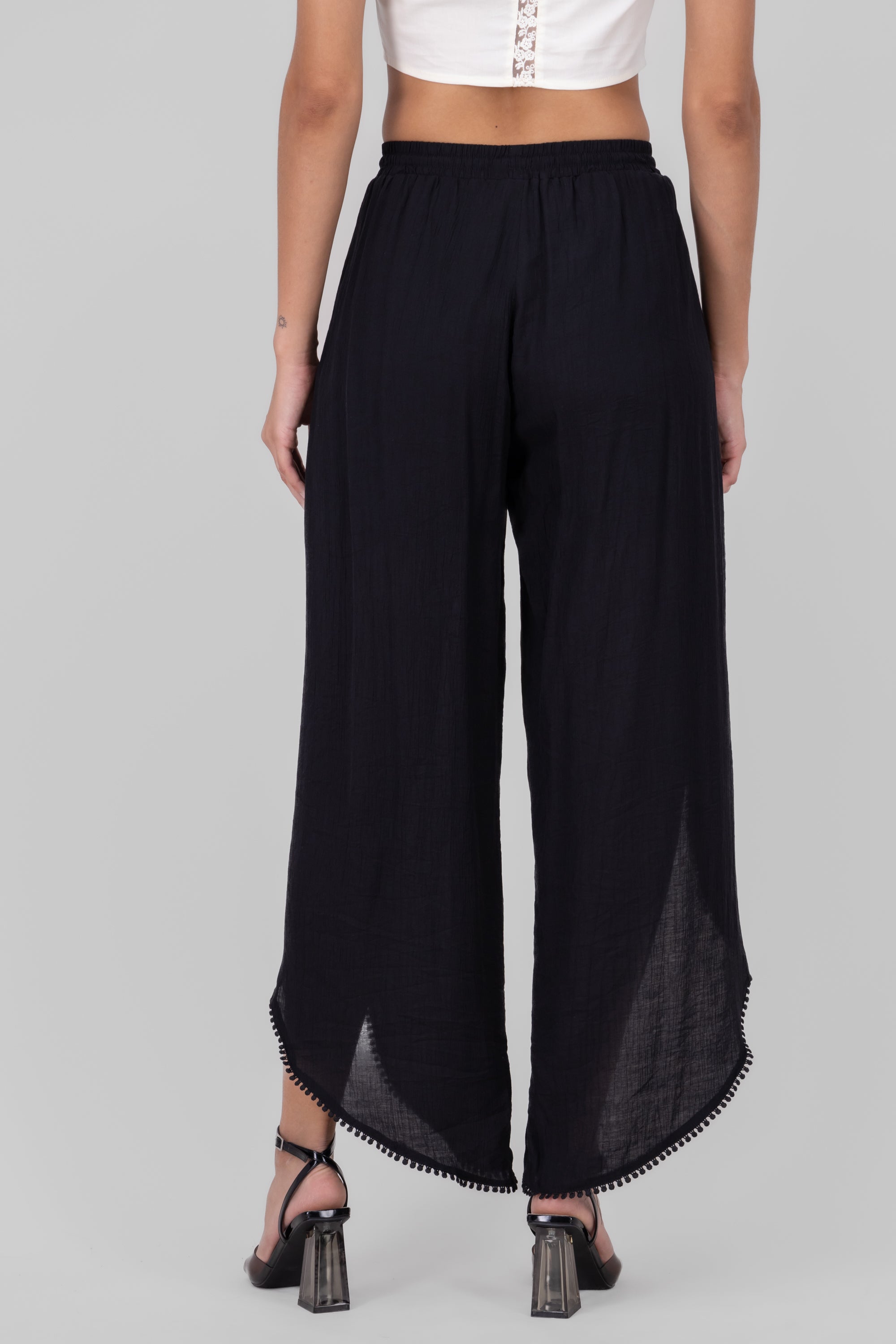 Pantalon Amplio Con Aberturas NEGRO