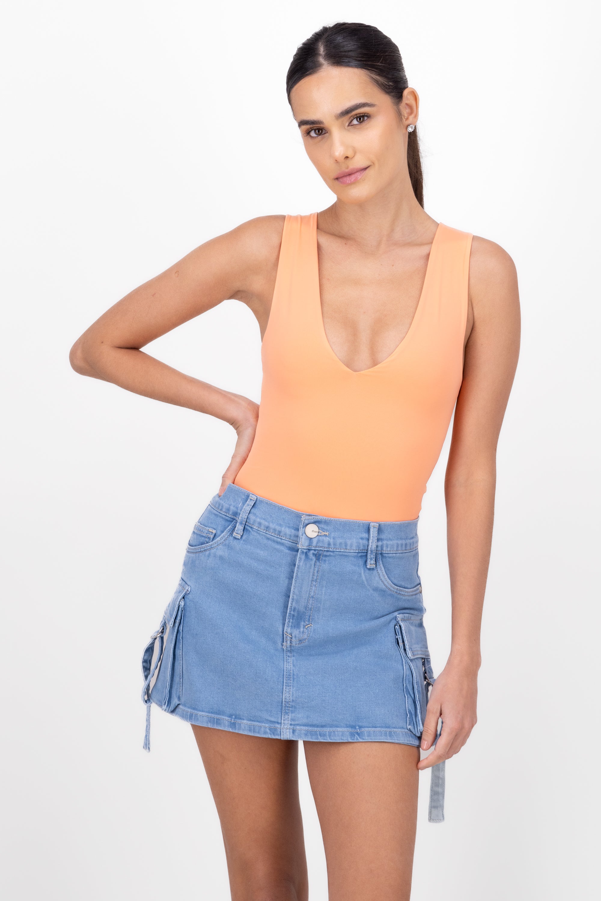 Bodysuit cuello v sin mangas MANDARINA