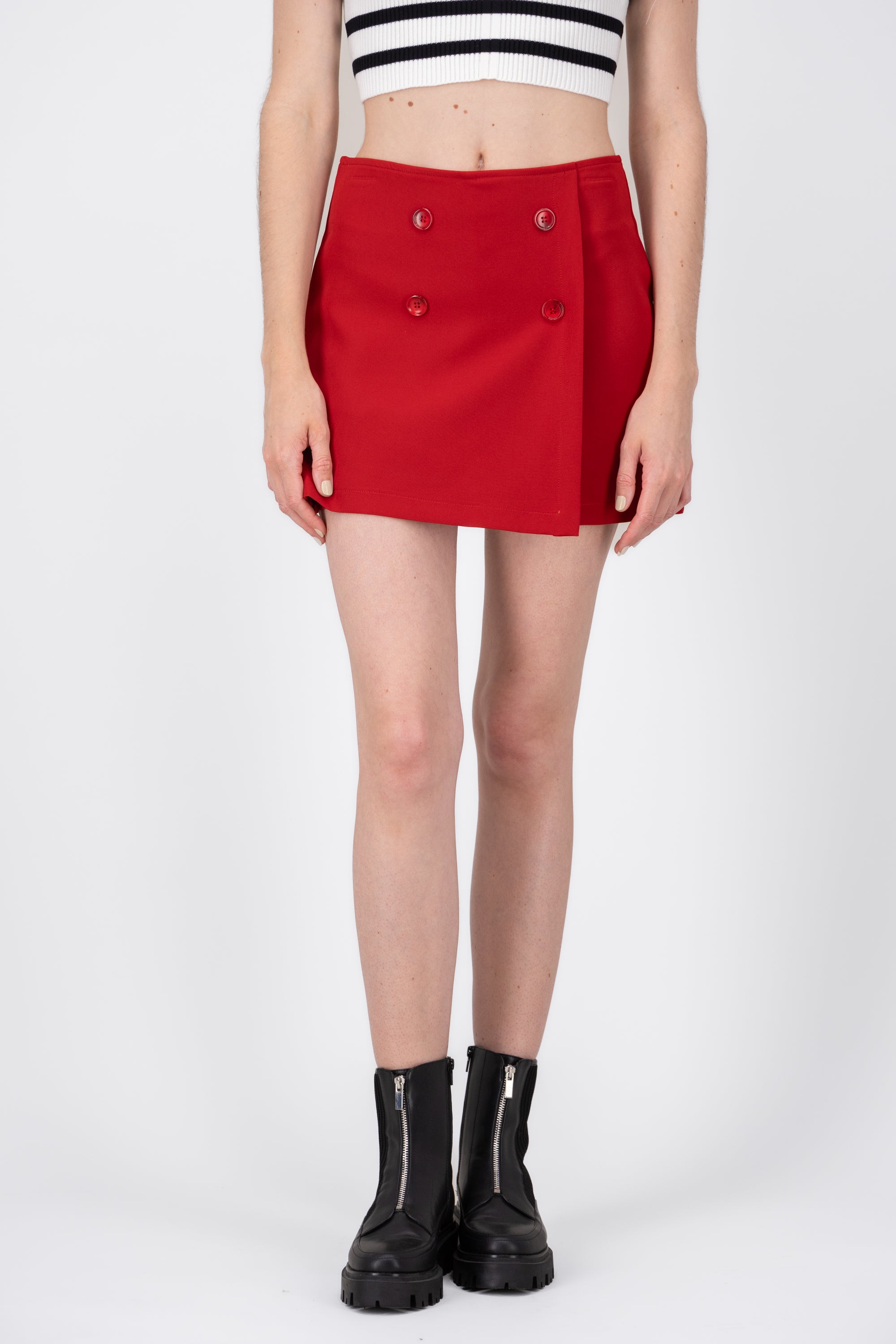 Falda Short Detalle Botones ROJO