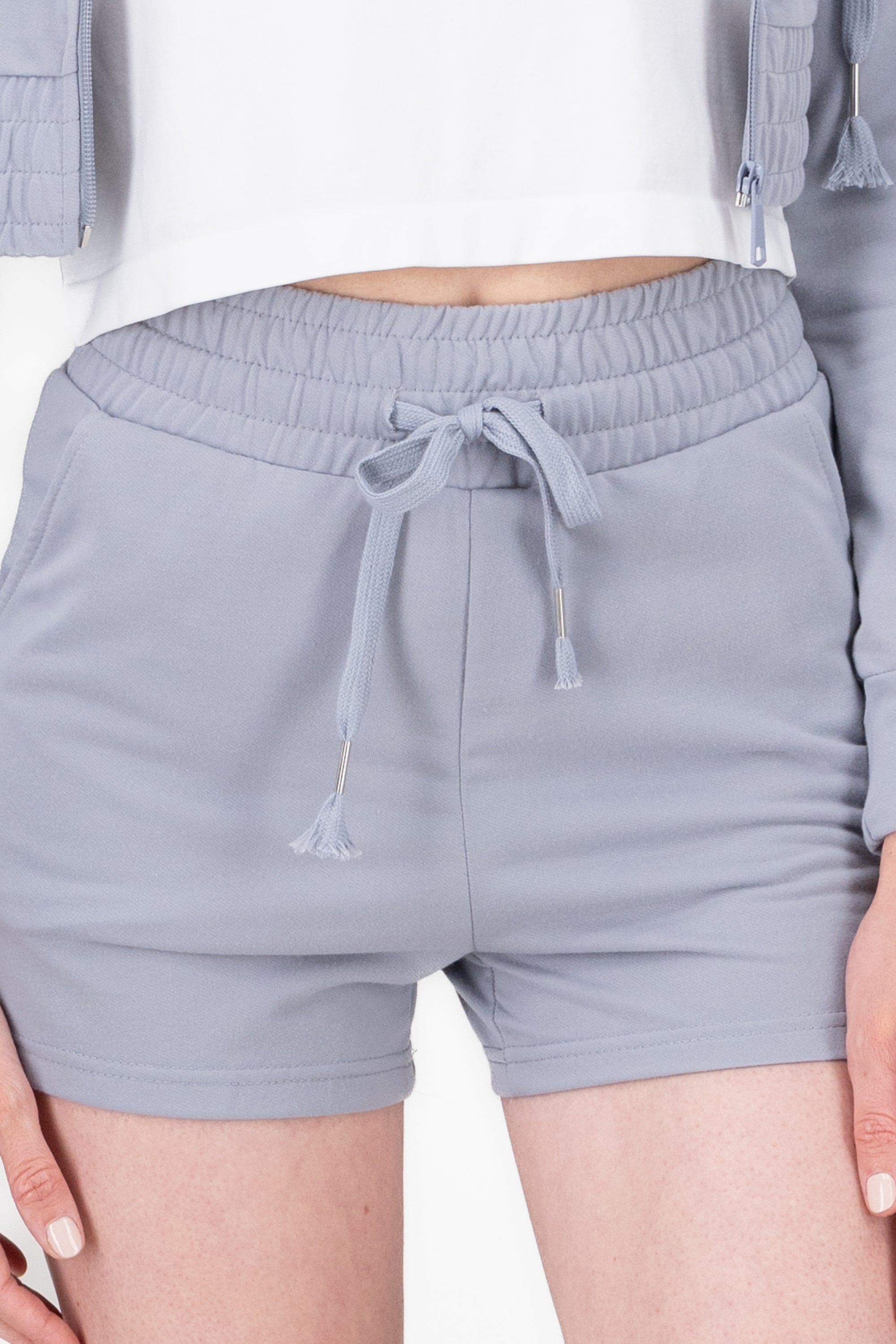 Shorts con pretina ancha lisos GRIS CLARO