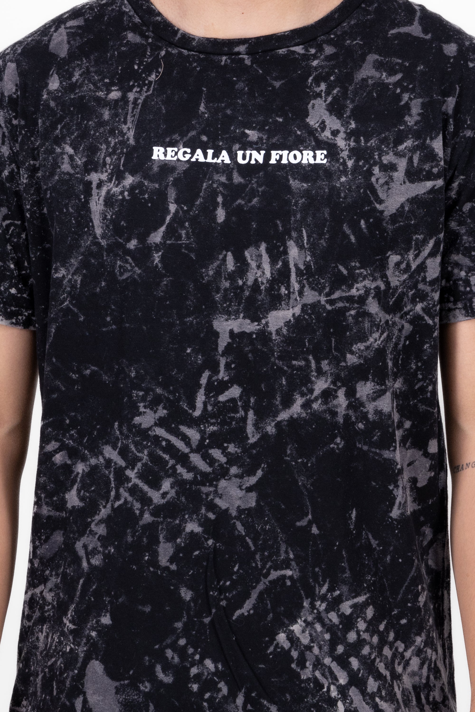 Playera Manga Corta Flores Para Todos ACID WASH