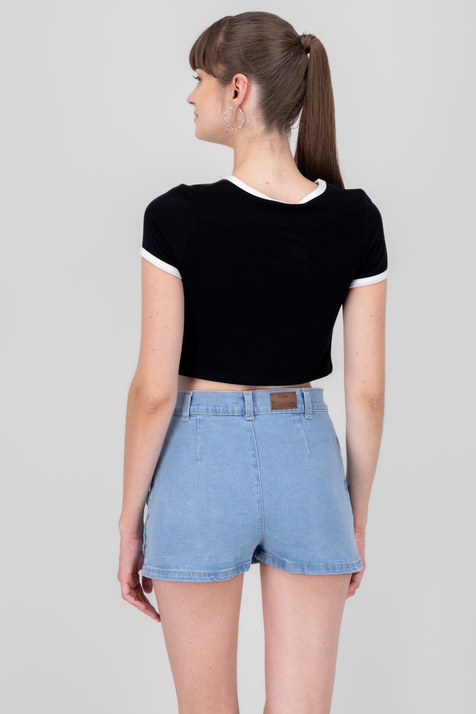 Playera Crop Tenis Contraste NEGRO