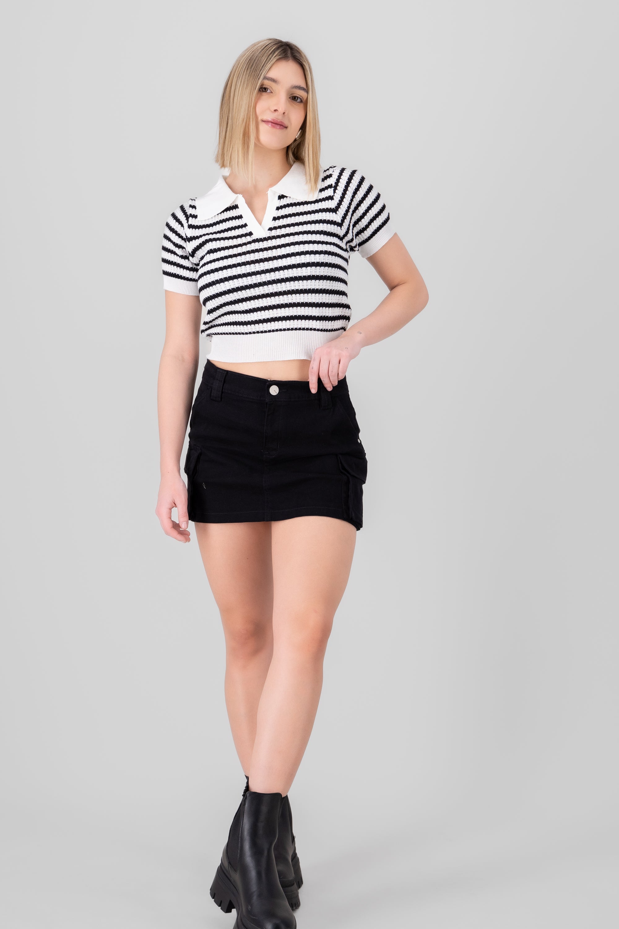 Falda short cargo fuelles NEGRO