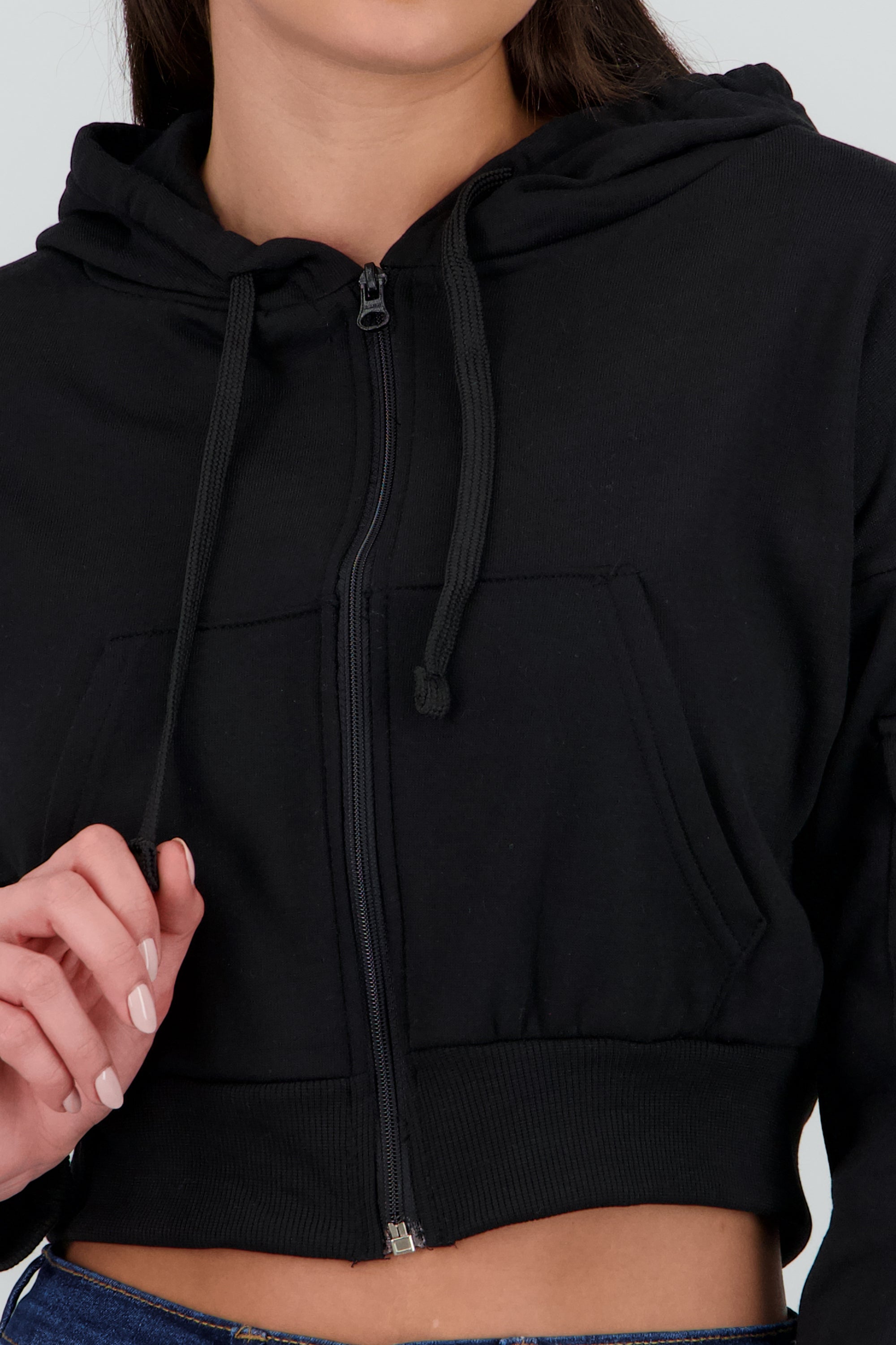 Sudadera cropped con bolsa cargo NEGRO