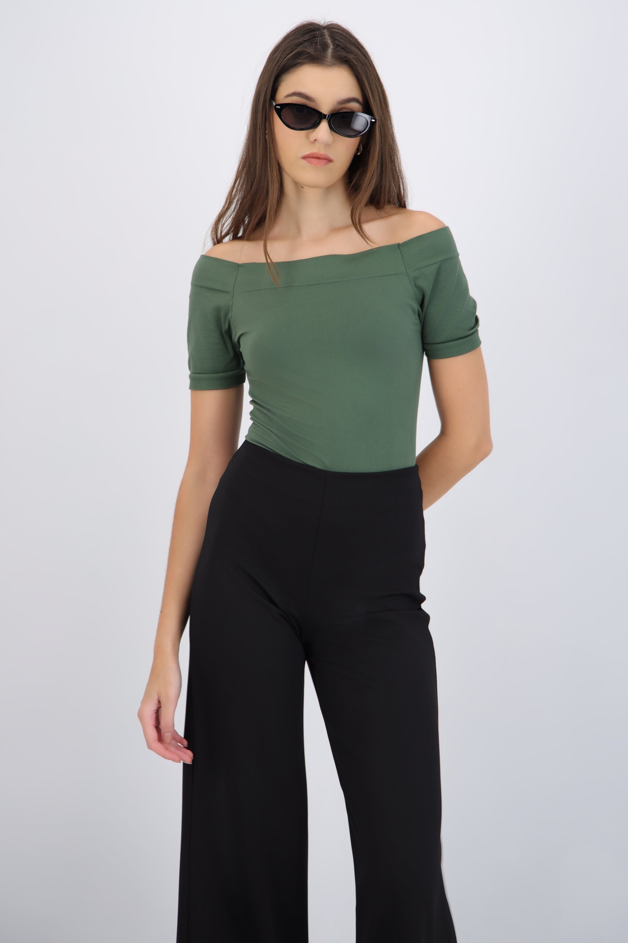 Bodysuit off shoulder manga corta