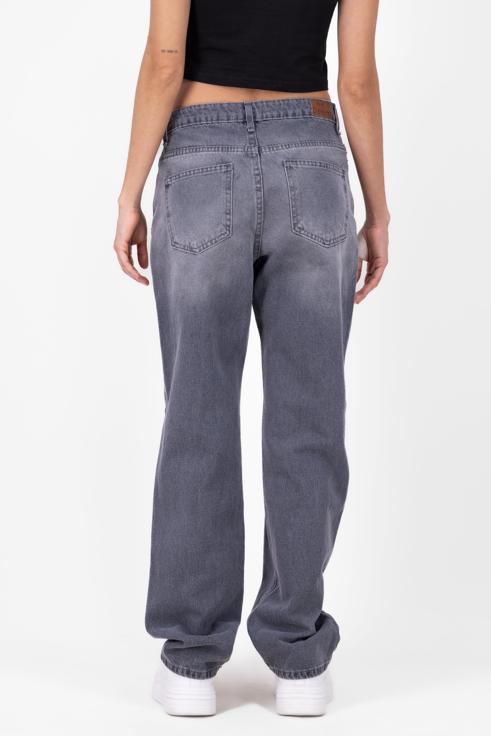 Jeans straight deslavados GRIS OBSCURO