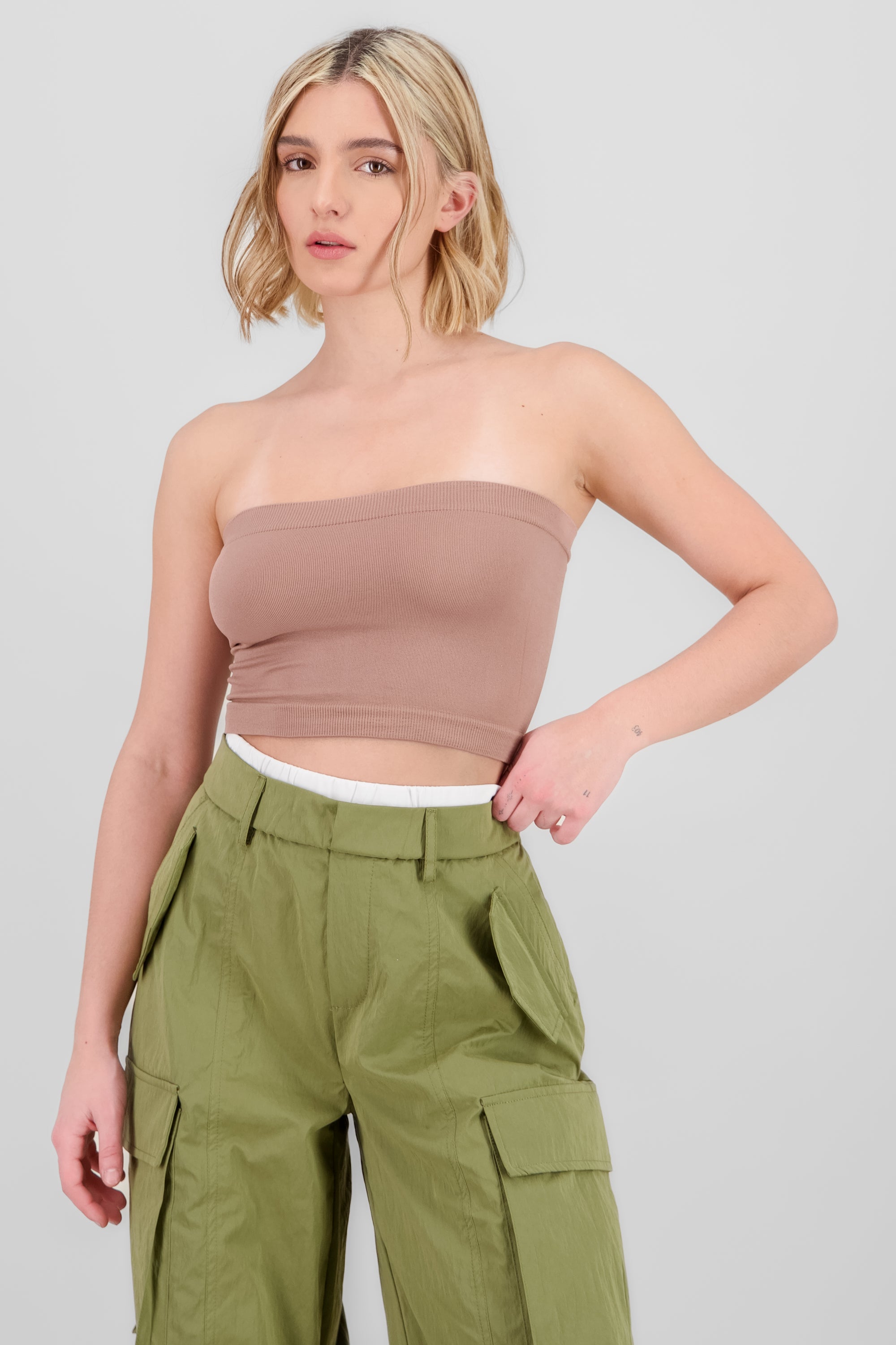 Top strapless liso KHAKI