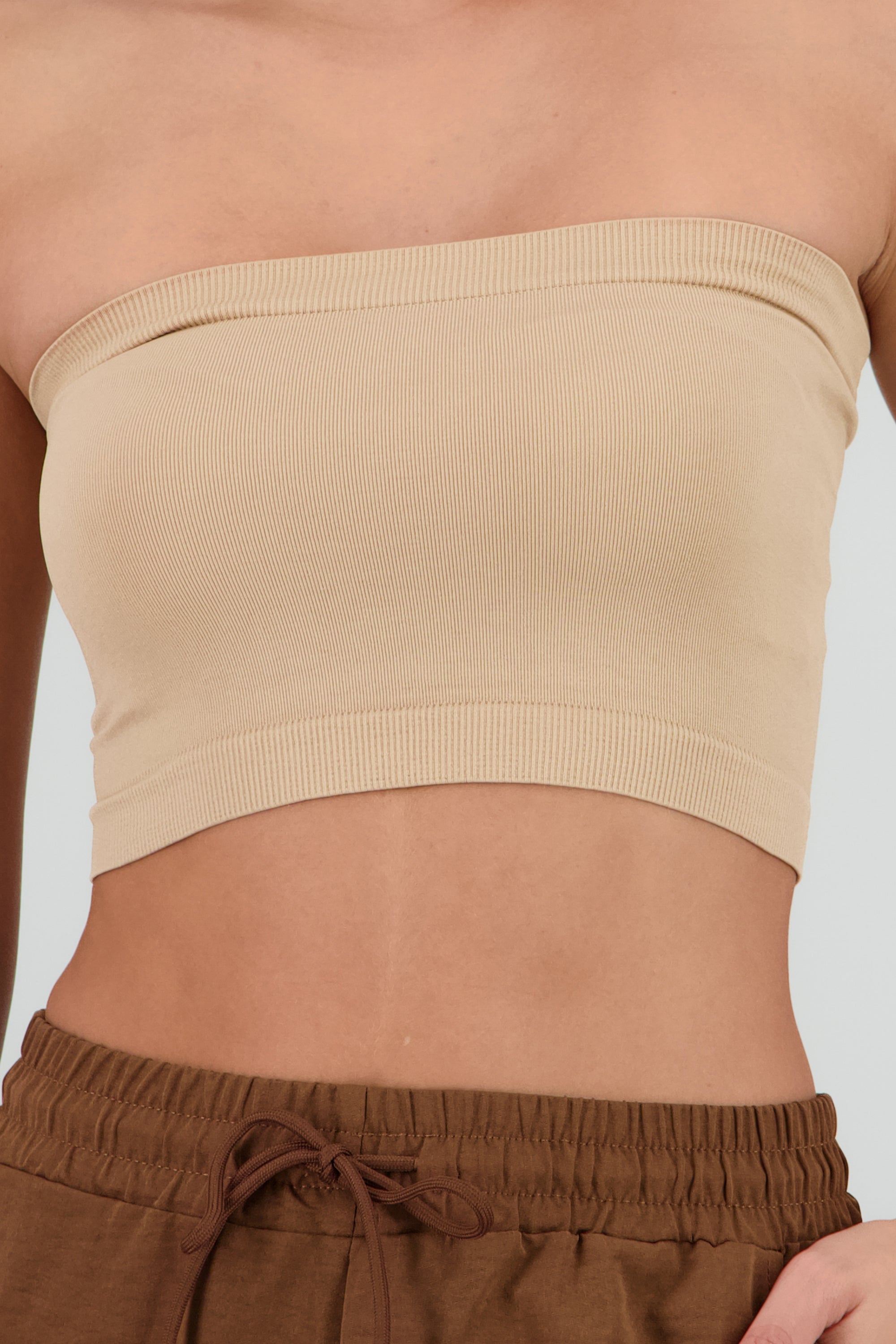 Top strapless liso CAMELLO