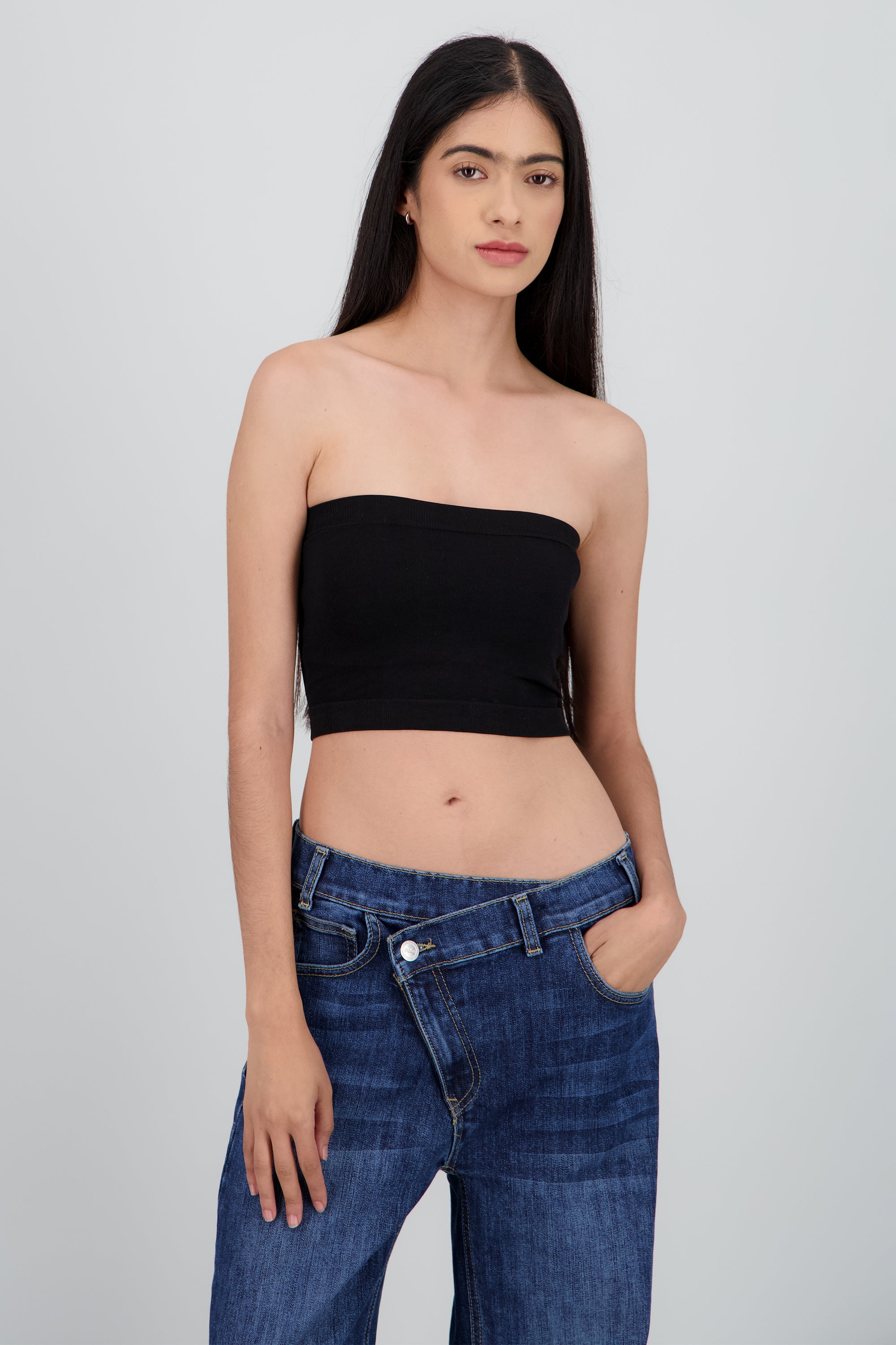 Top strapless liso NEGRO