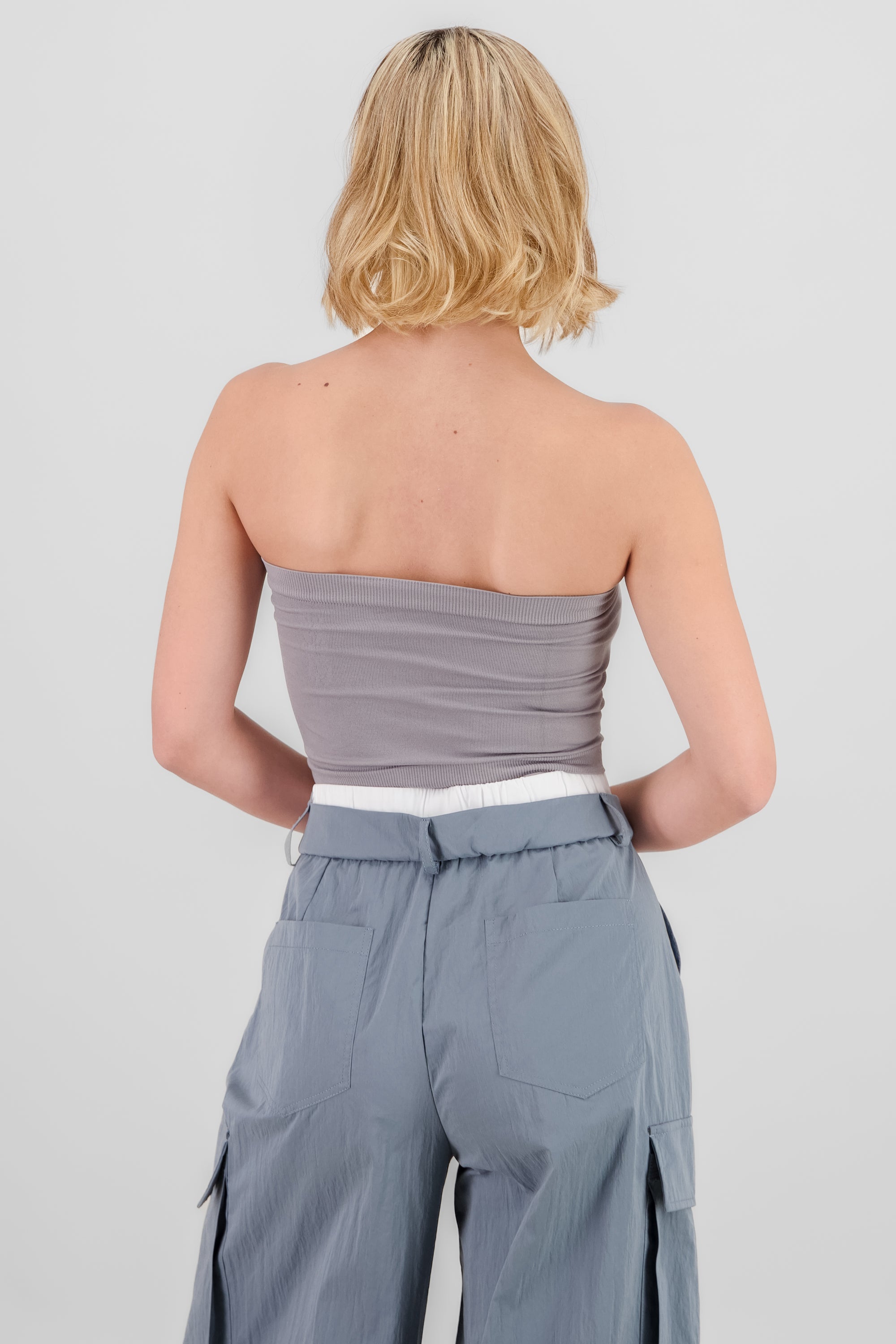 Top strapless liso GRIS CLARO