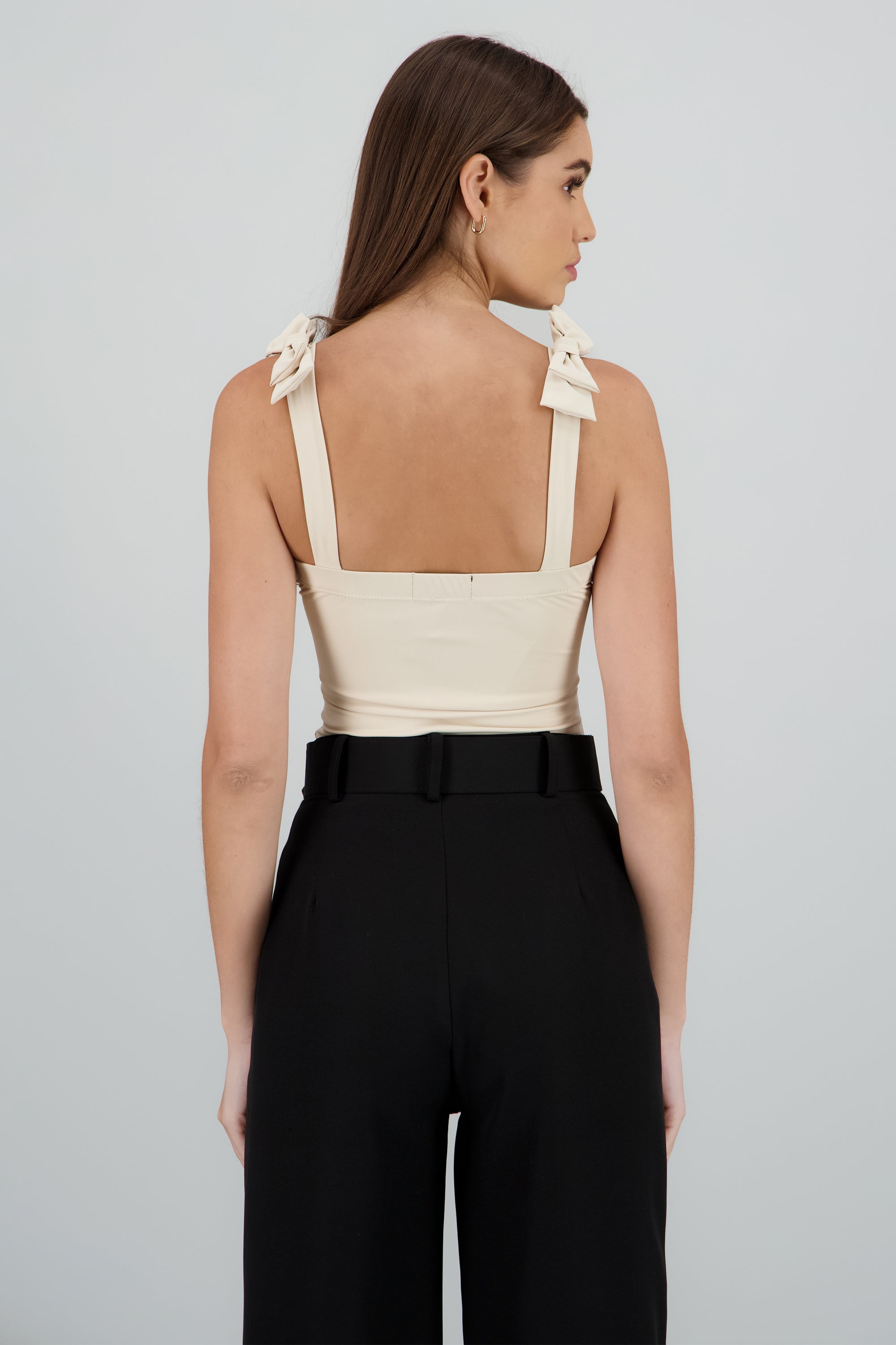 Bodysuit Liso Con Tirante Moños Hypsters CREMA