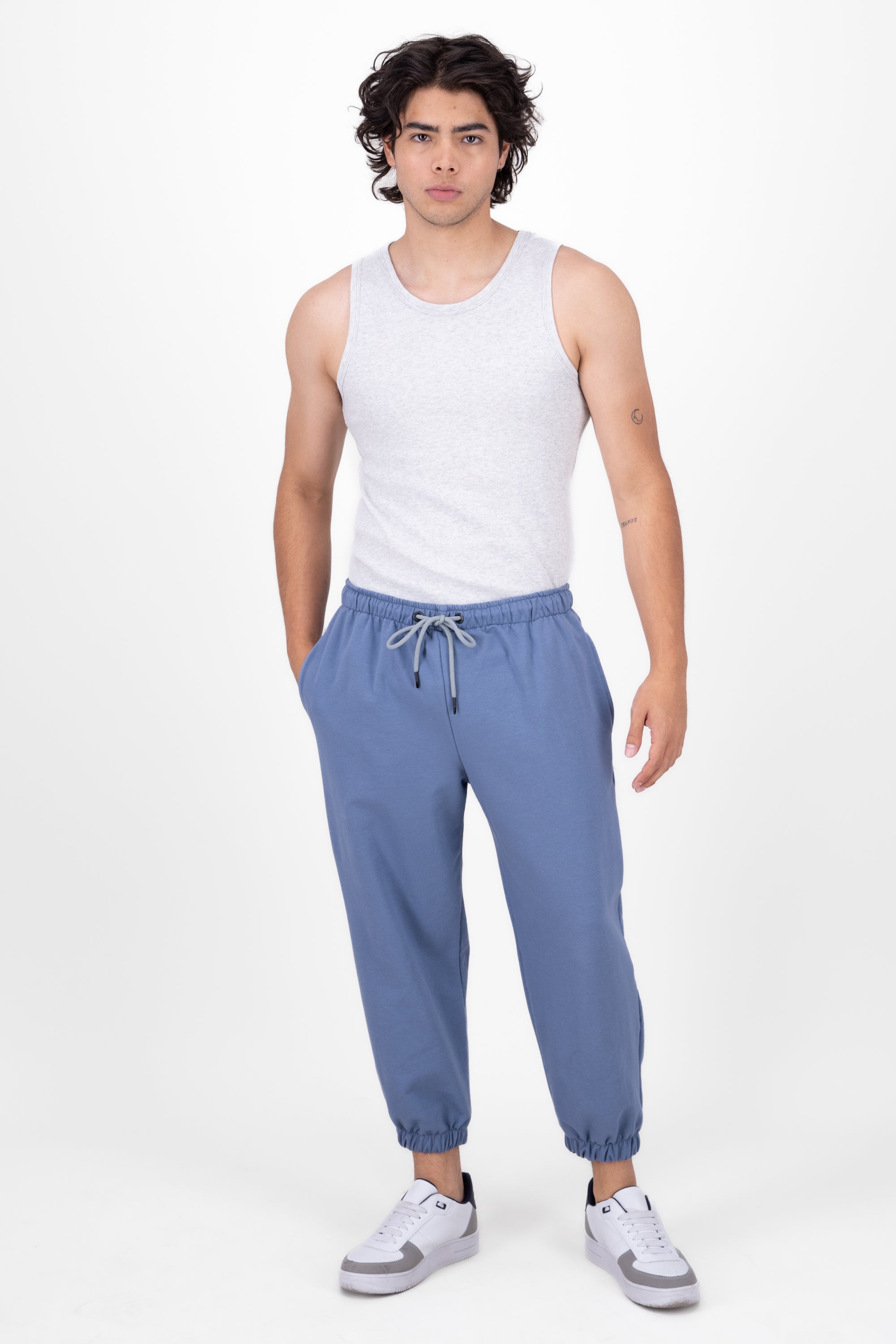 Jogger Basketball Retro AZUL PASTEL