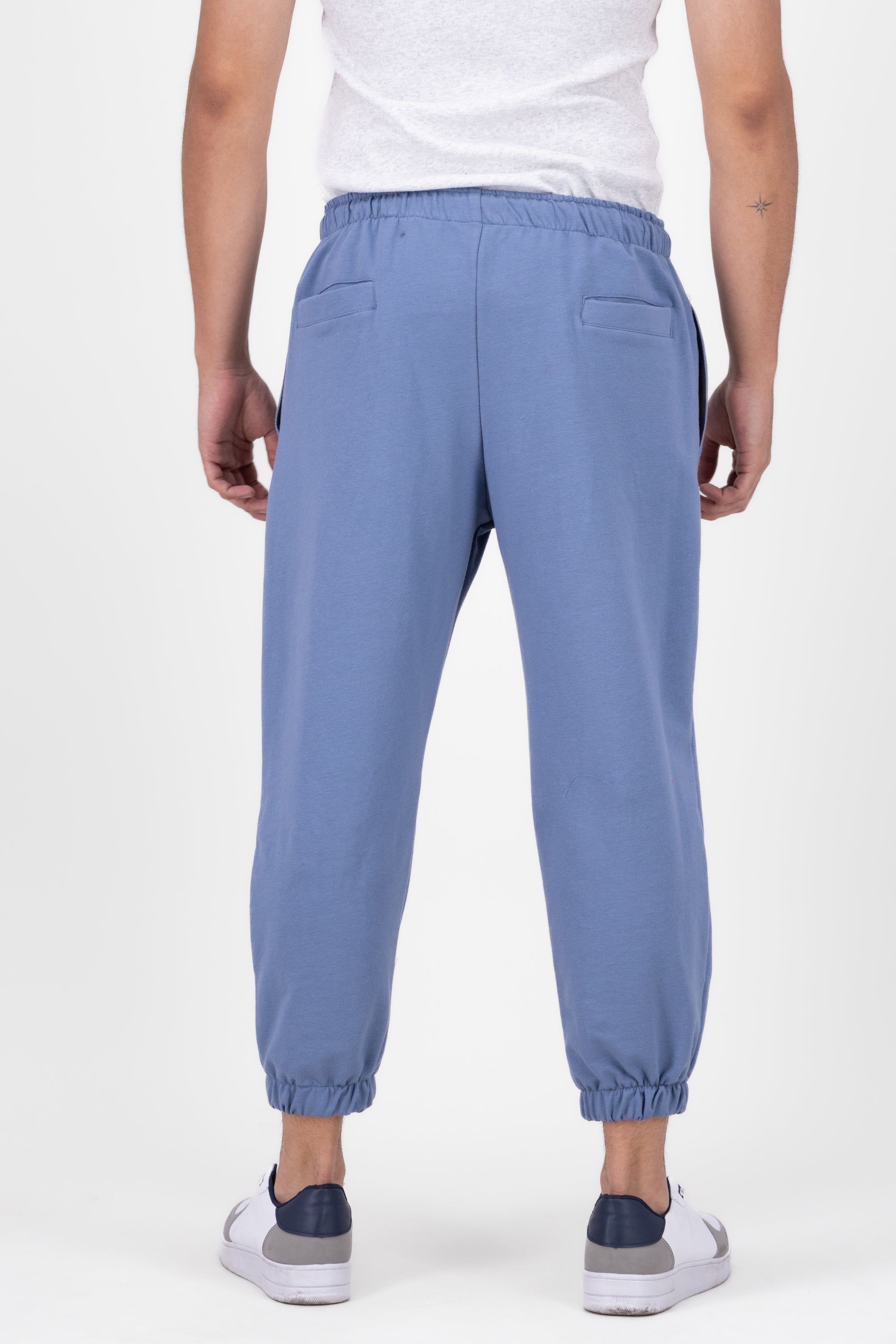 Jogger Basketball Retro AZUL PASTEL