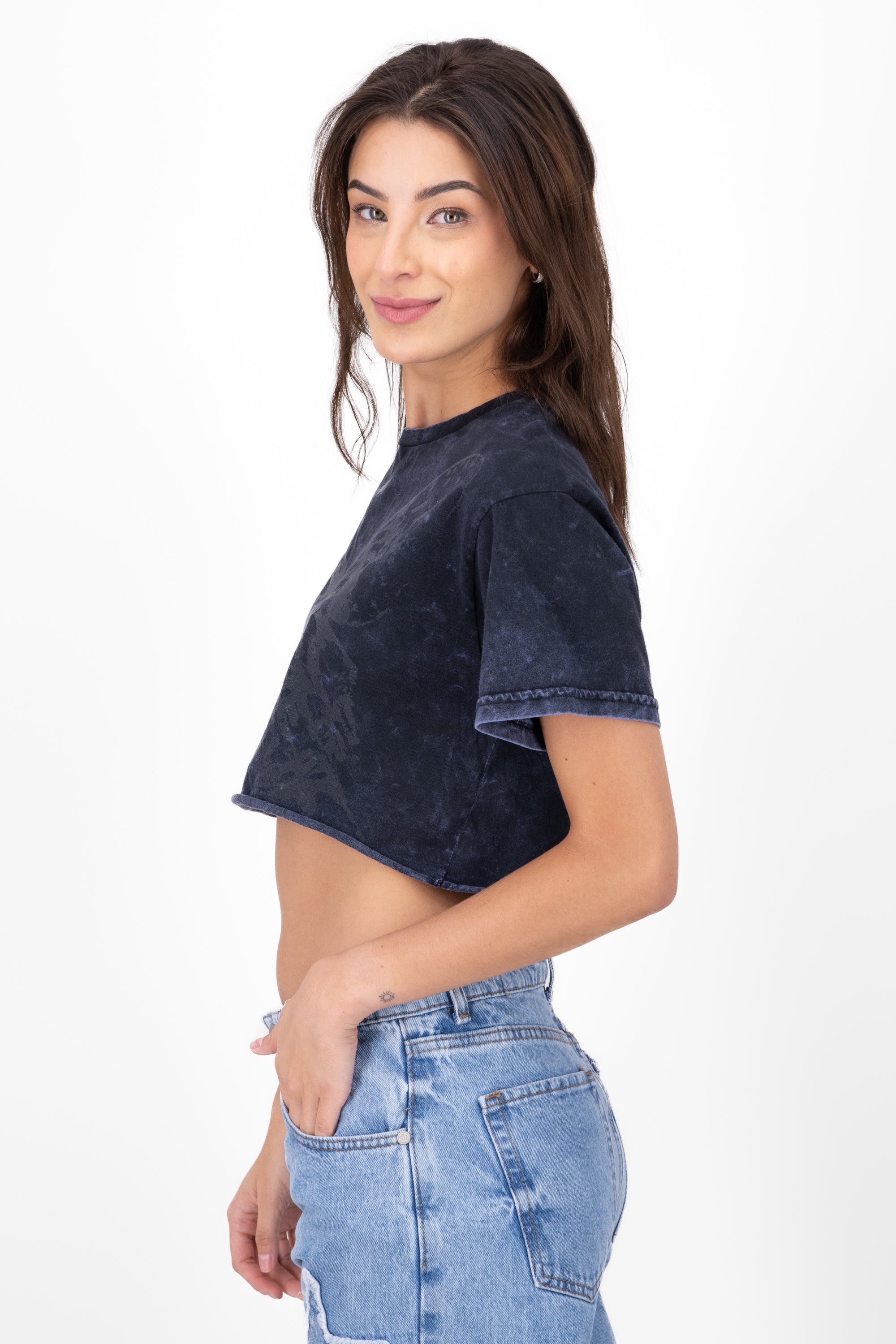 Playera mariposa acid wash GRIS OBSCURO