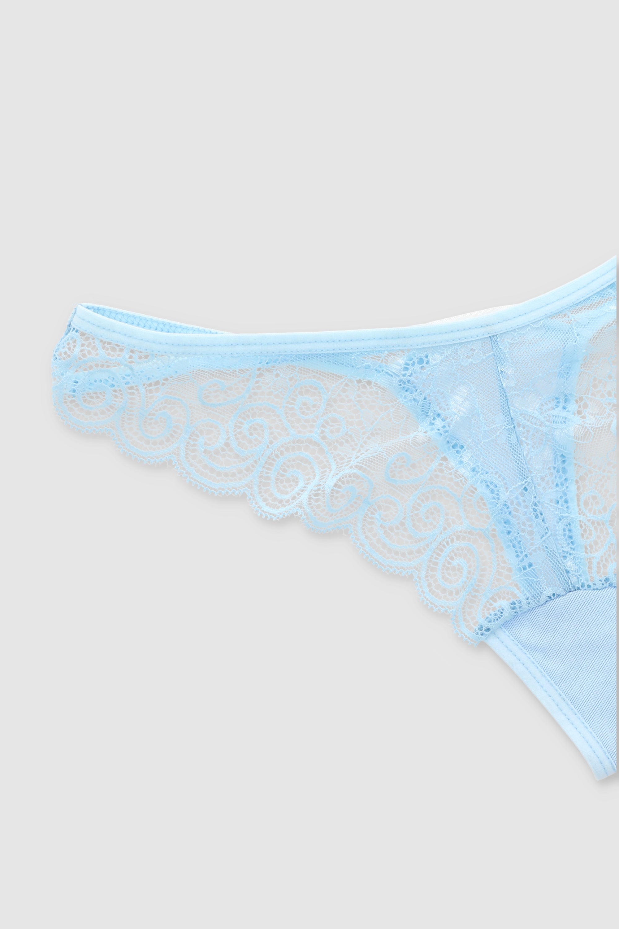 Tanga de encaje con bies AZUL PASTEL