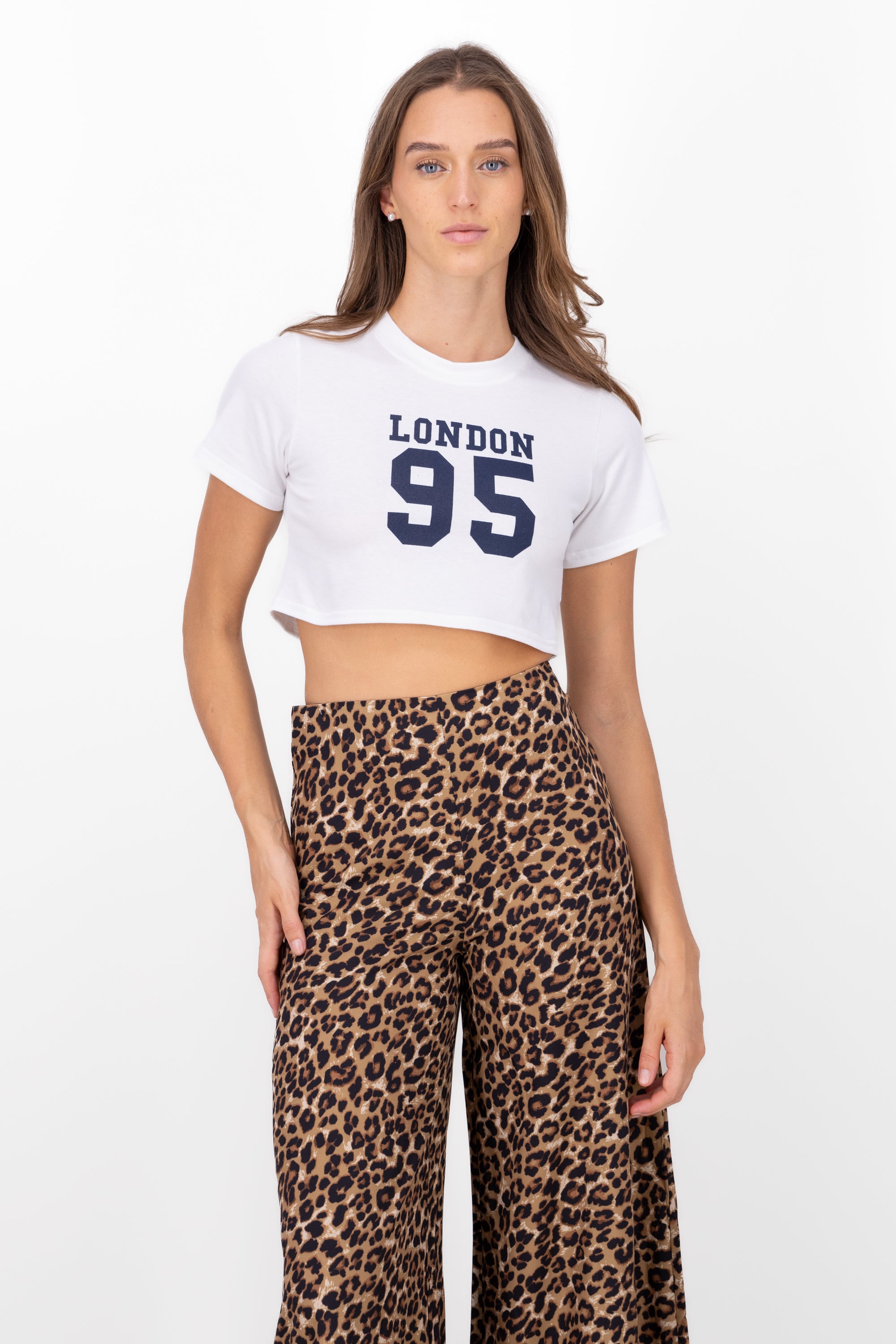 Playera cropped estampado londres BLANCO COMBO