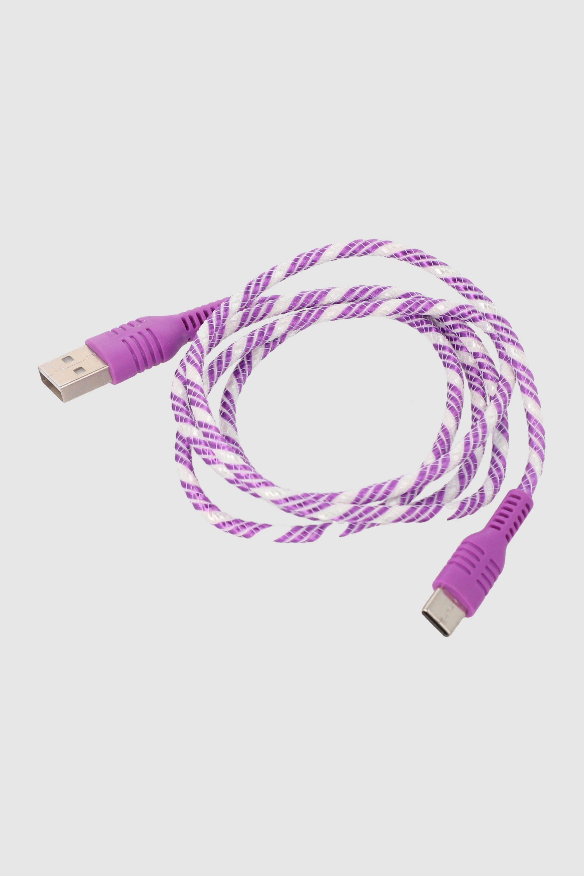 Cable cargador agujeta diagonal tipo C MORADO