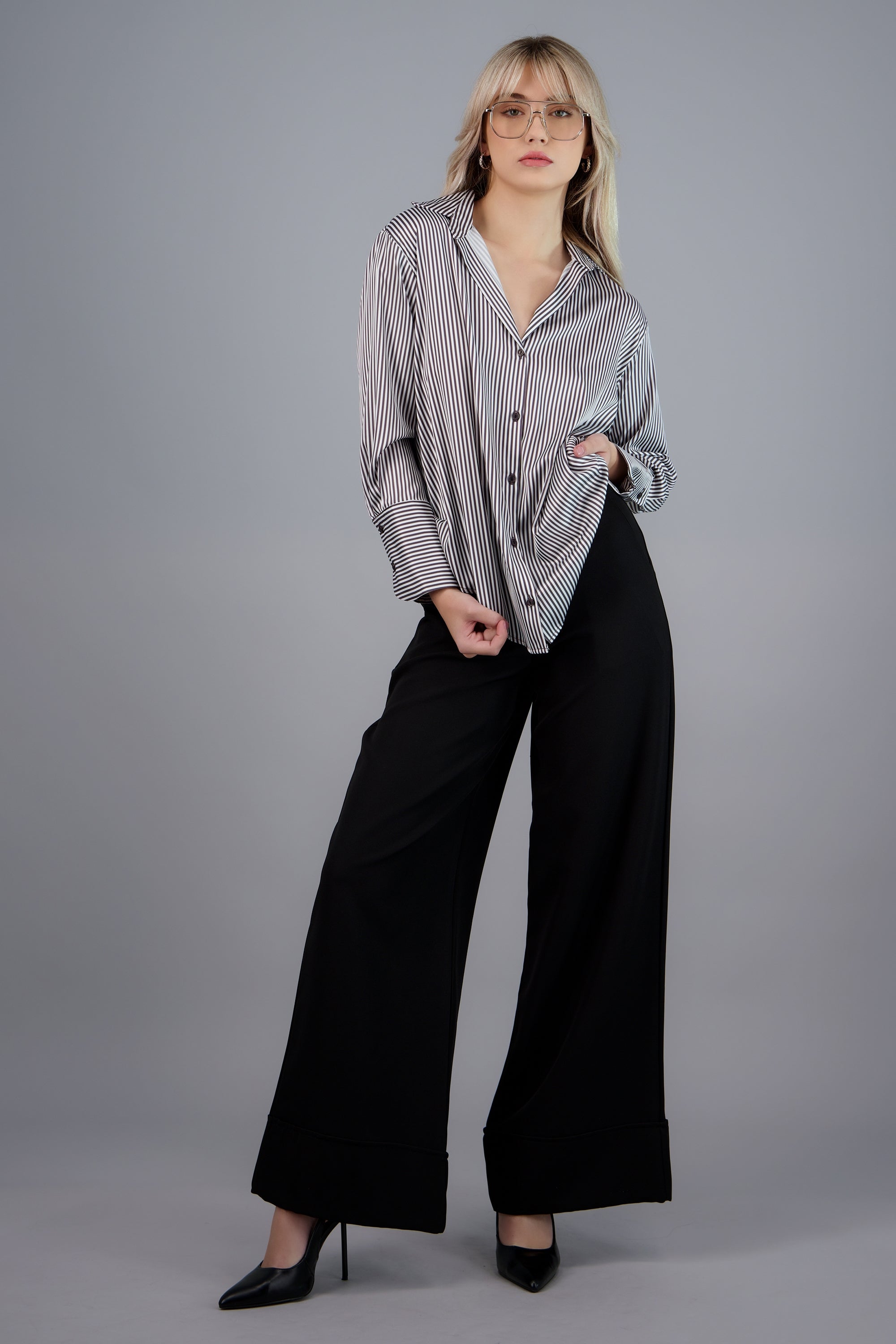 Blusa satin rayas manga larga Hypsters GRIS OBSCURO