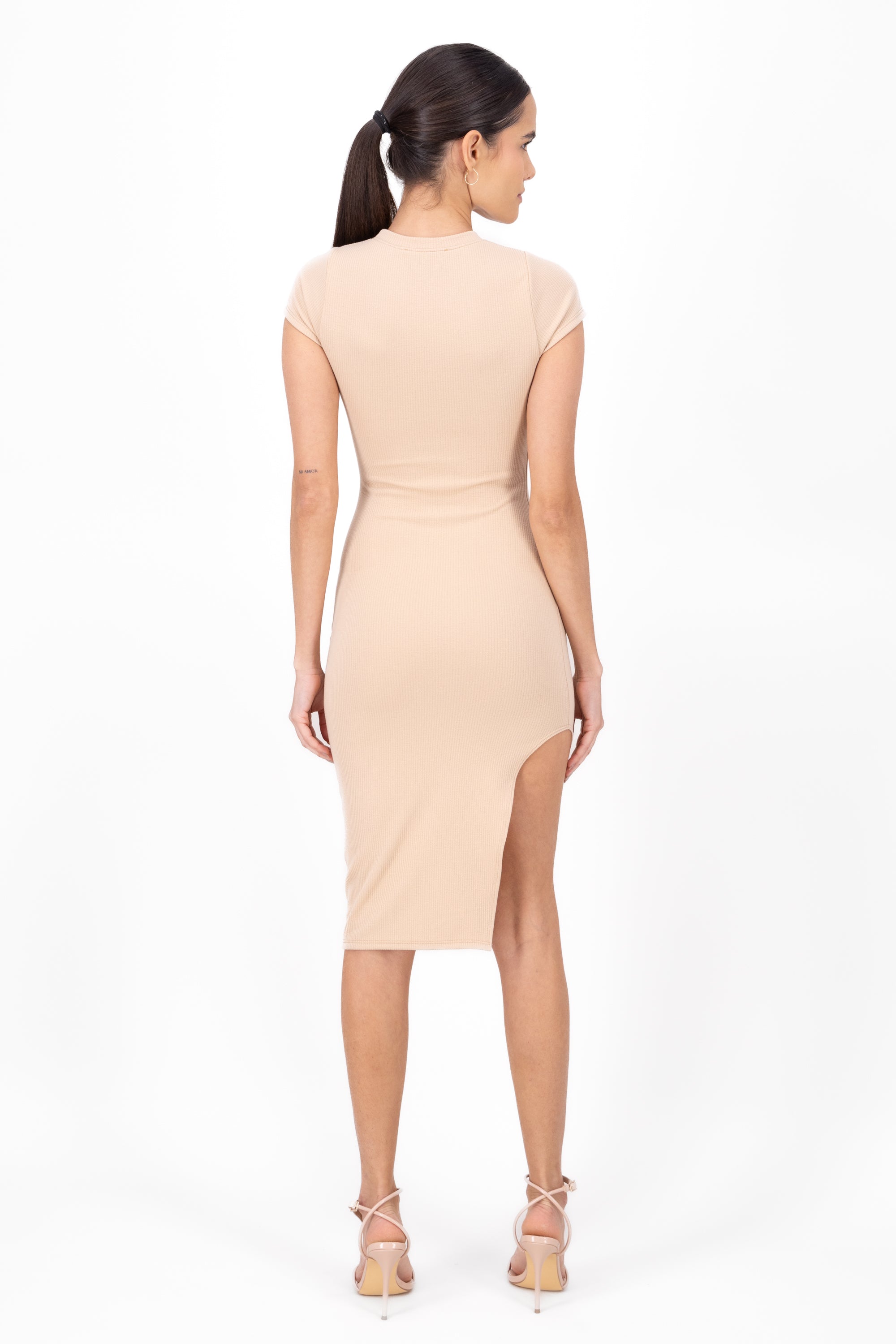 VESTIDO MIDI RIB MANGA CORTA TAUPE