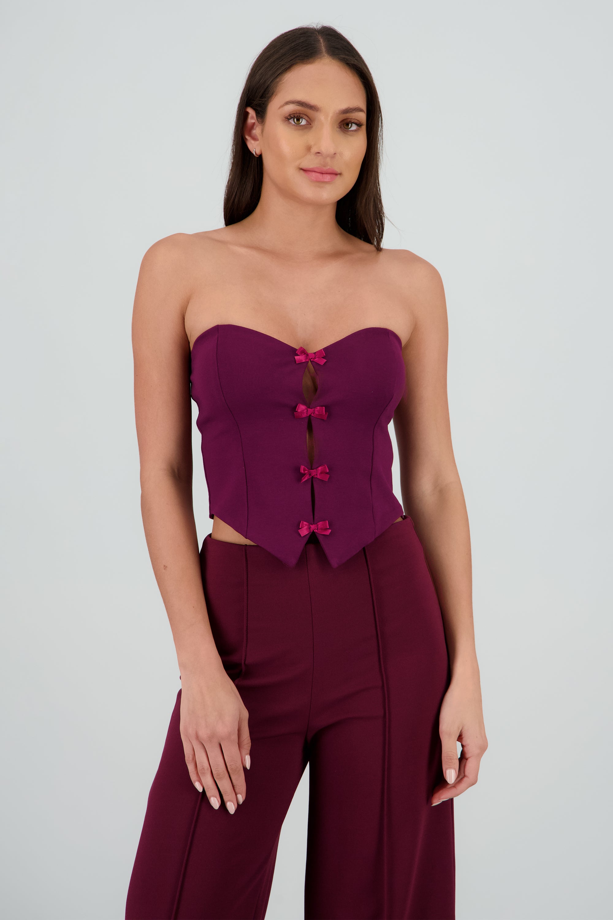 Top strapless detalle moños