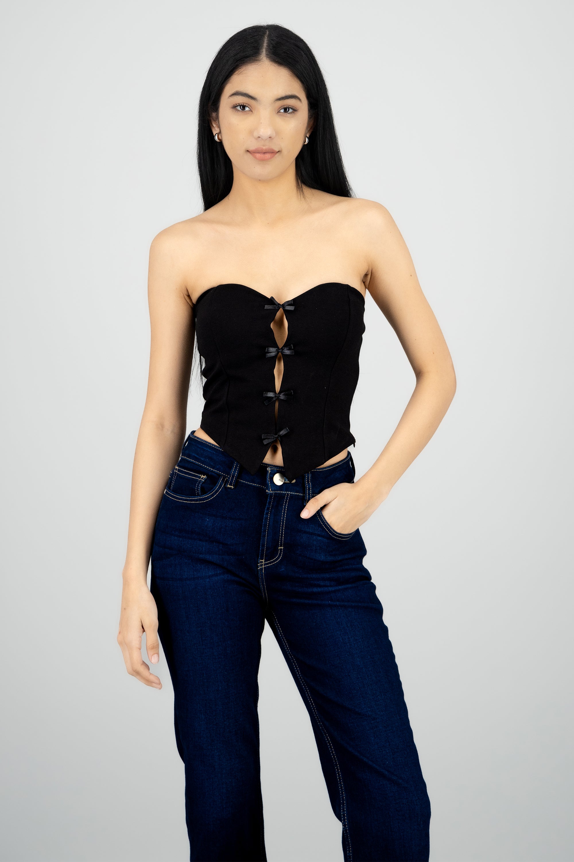 Top strapless detalle moños NEGRO