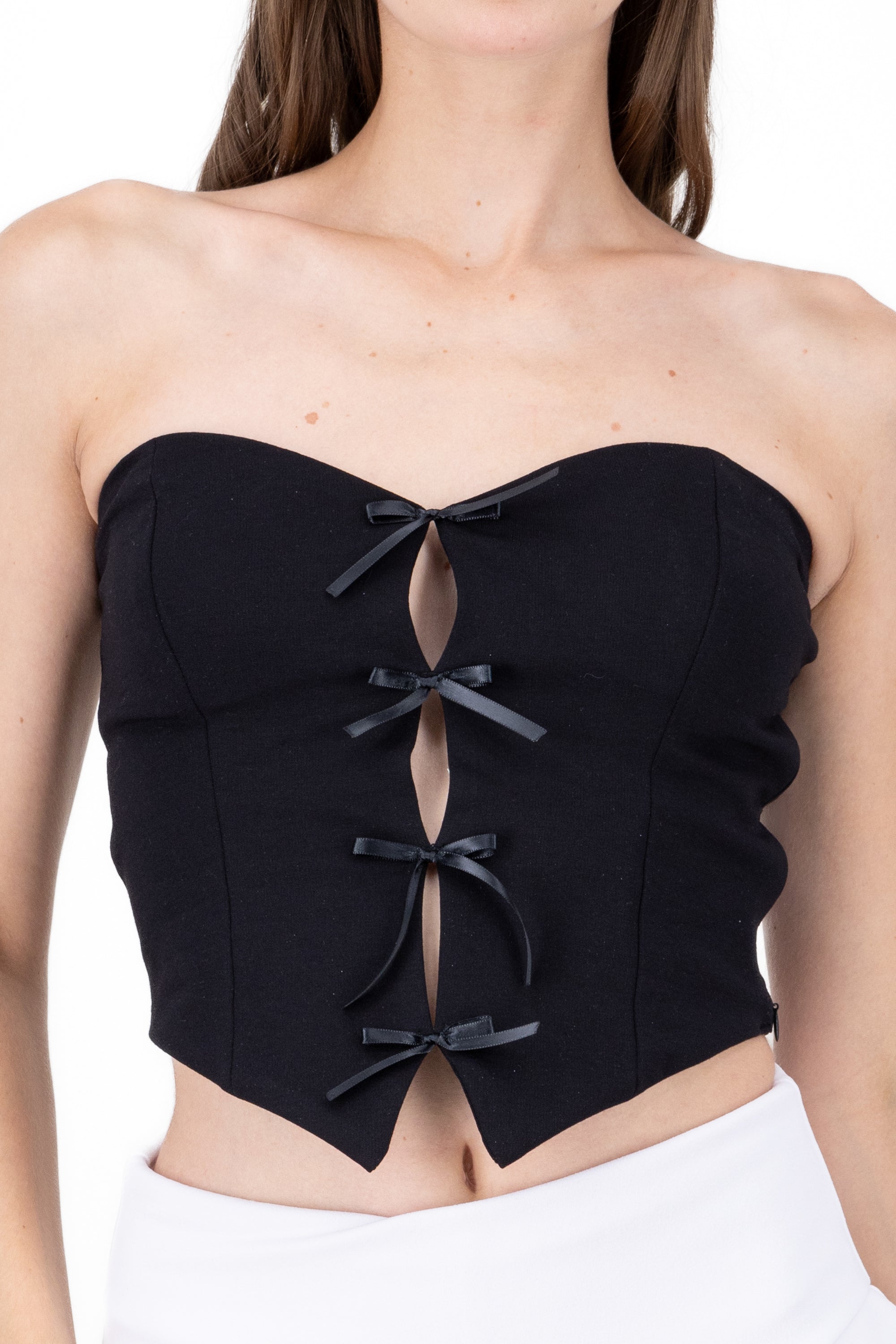 Top strapless detalle moños NEGRO