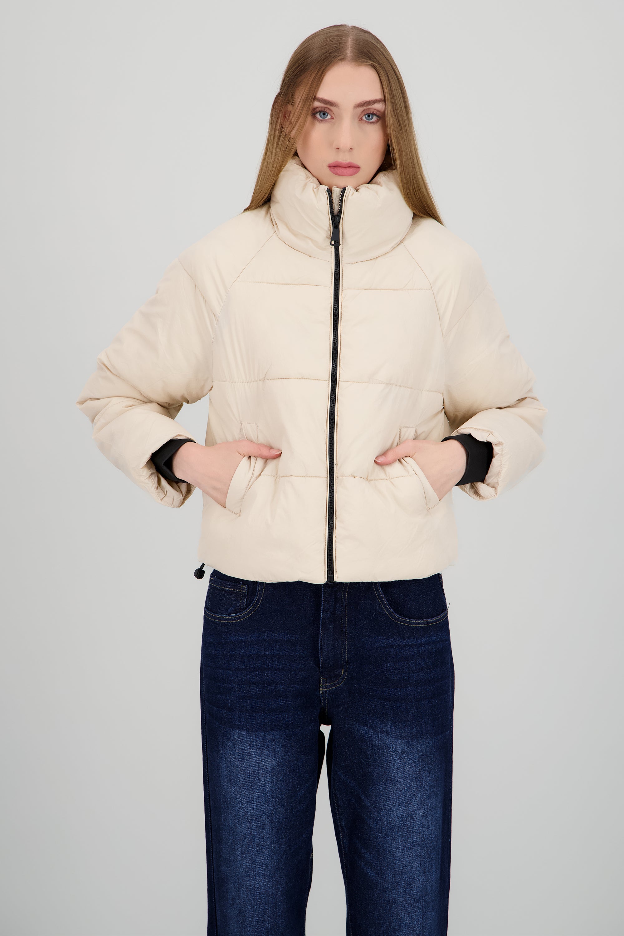 Chamarra capitonada corta BEIGE