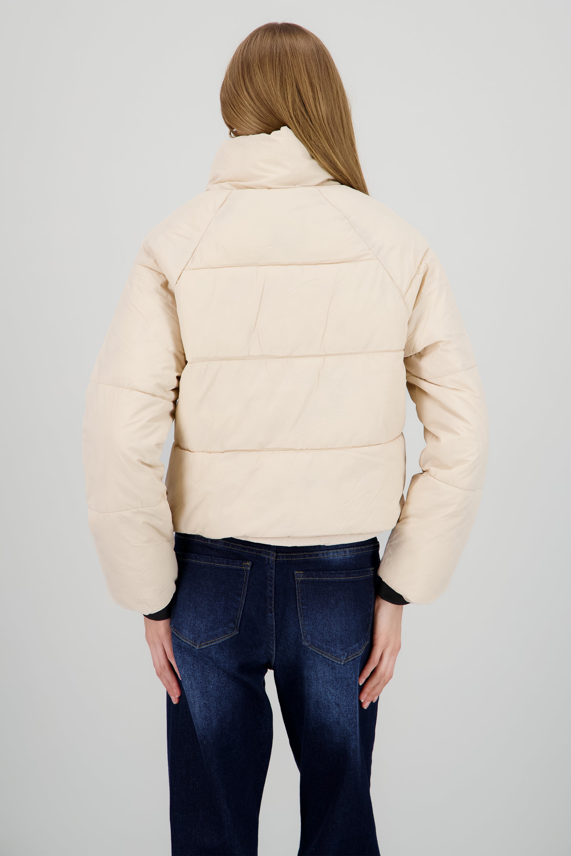 Chamarra capitonada corta BEIGE