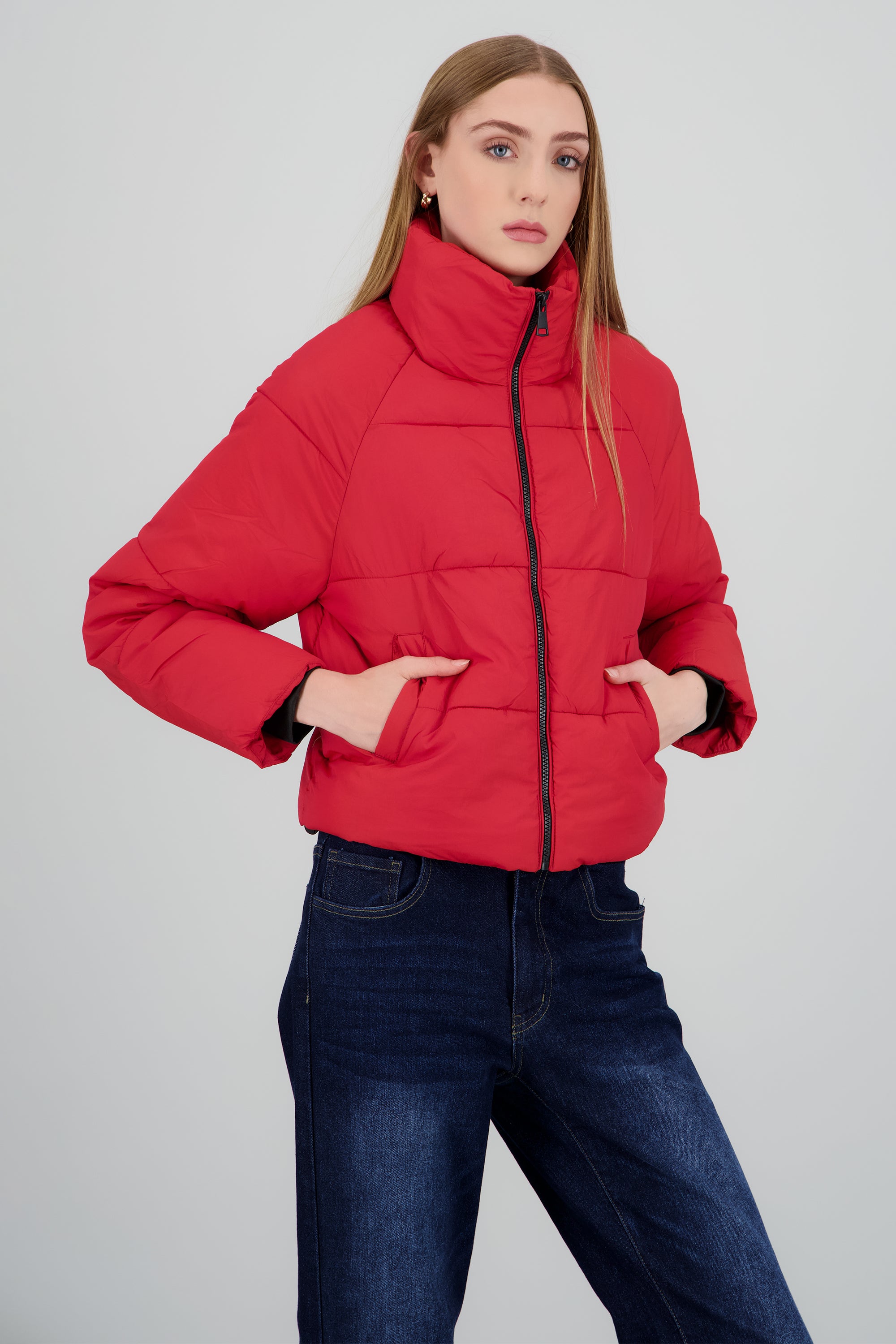 Chamarra capitonada corta ROJO
