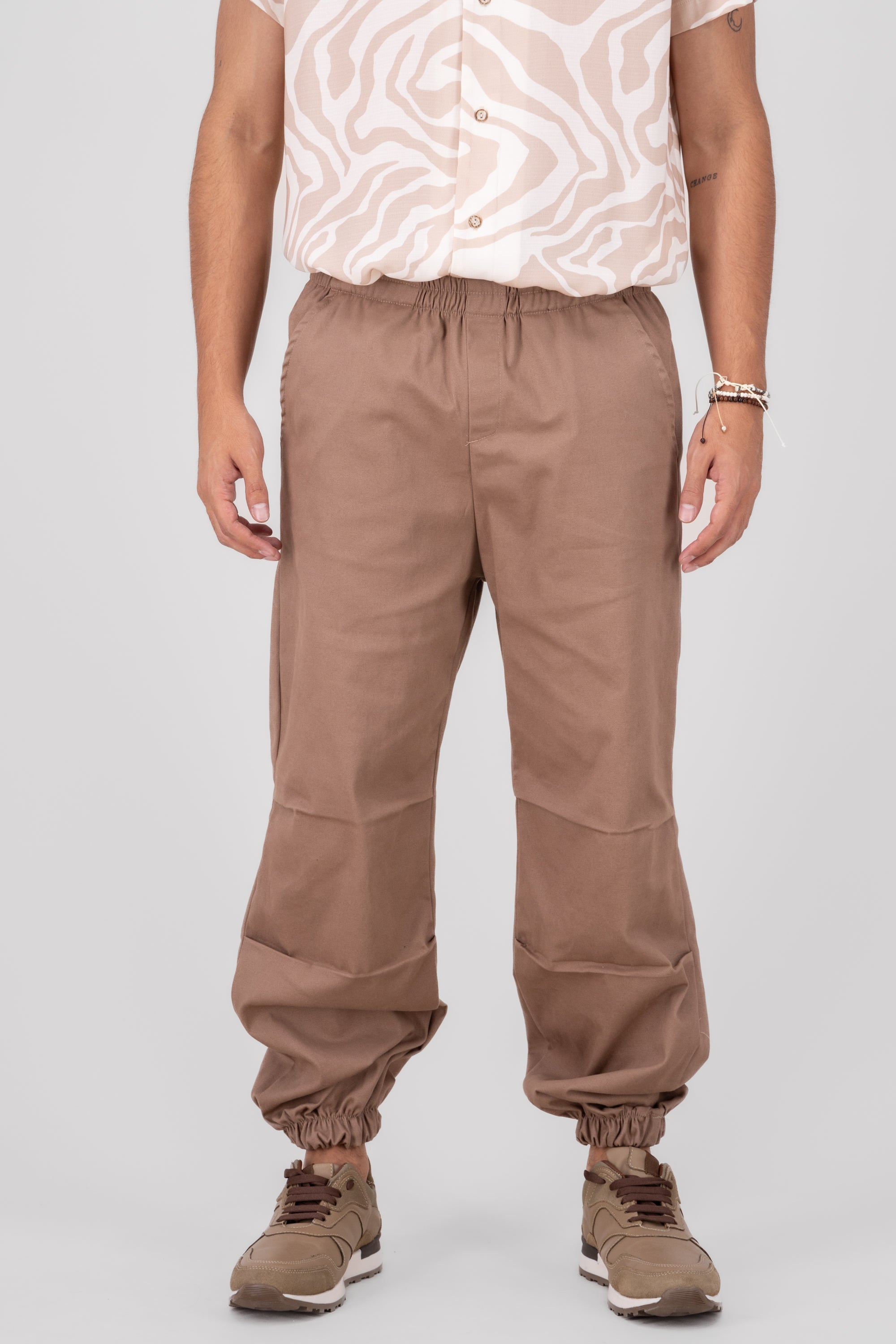 Jogger Básico Safari KHAKI