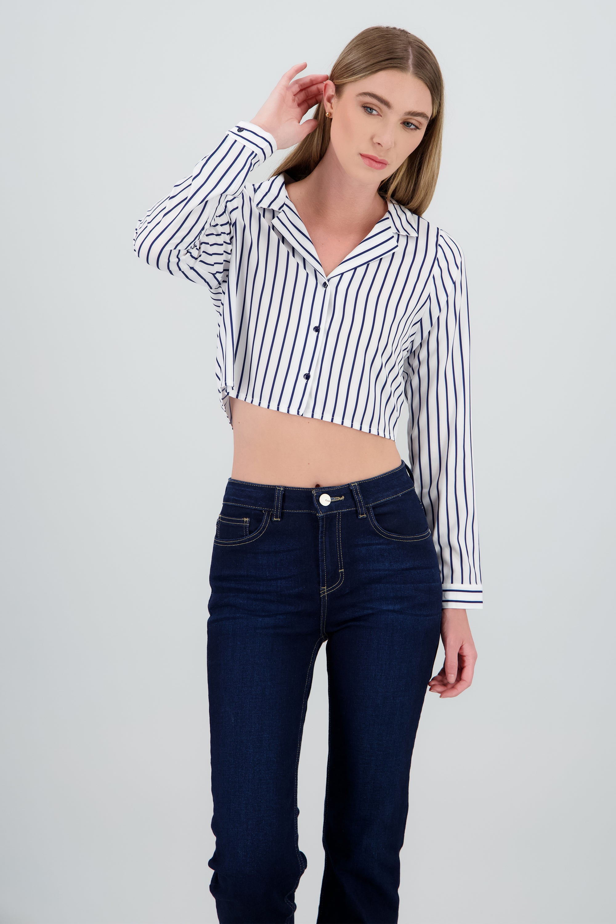 Camisa crop manga larga detalle rayas