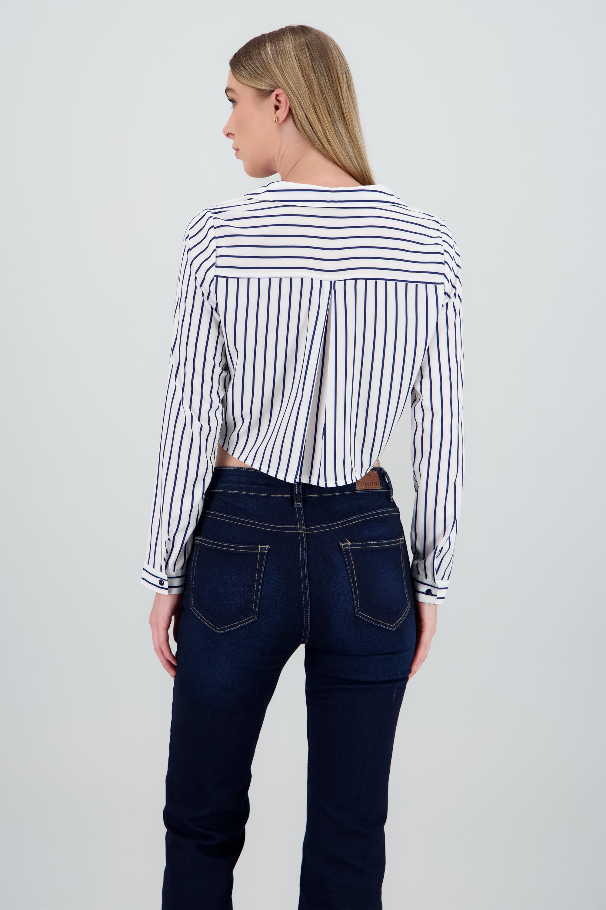 Camisa crop manga larga detalle rayas