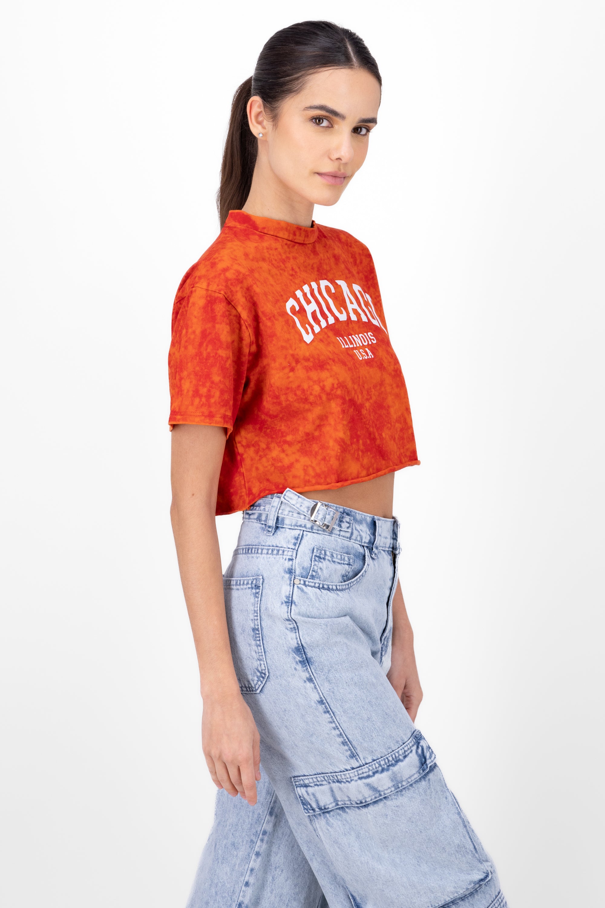 Playera crop acid wash chicago ROJO